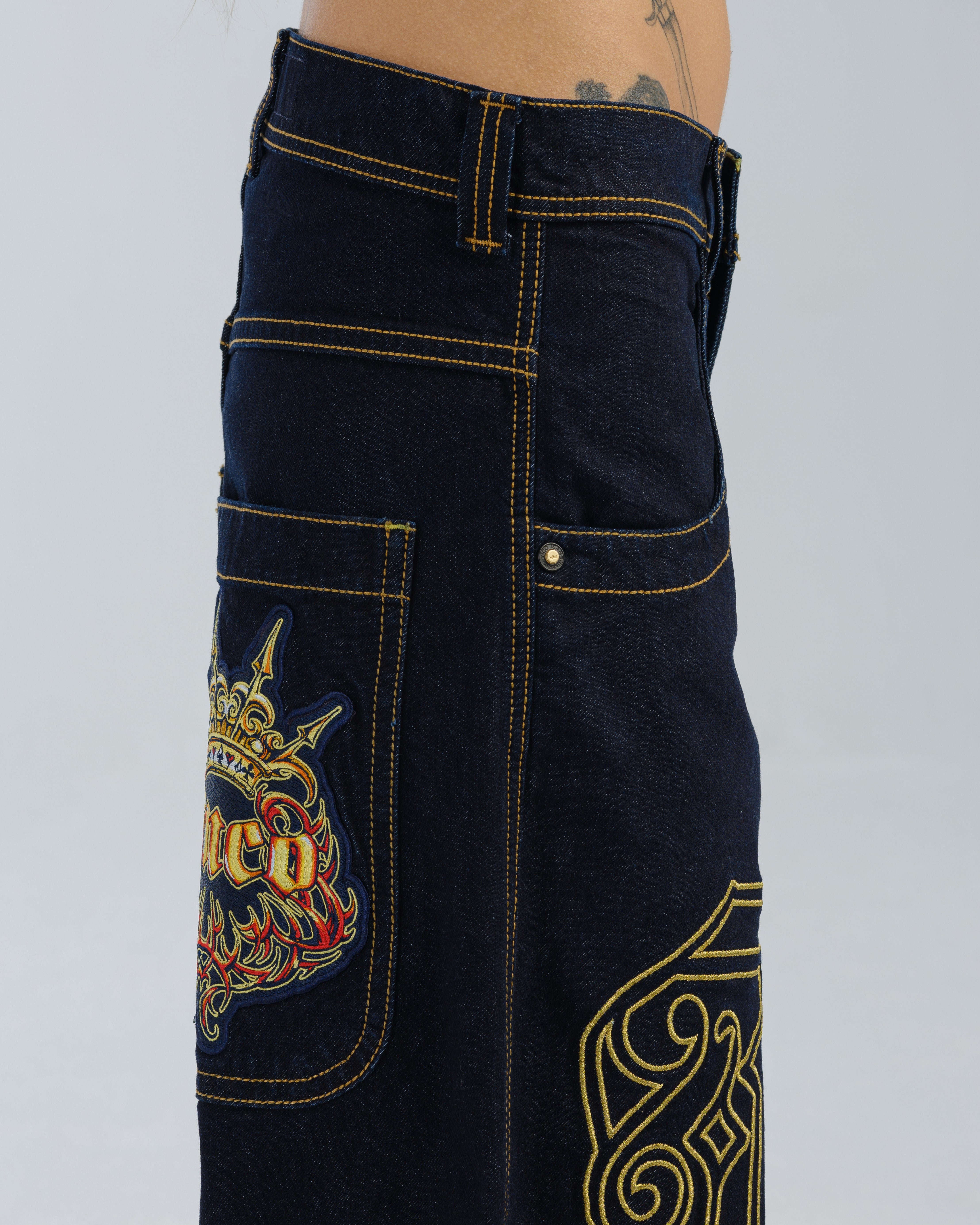 W1101 Royal Twin. 26