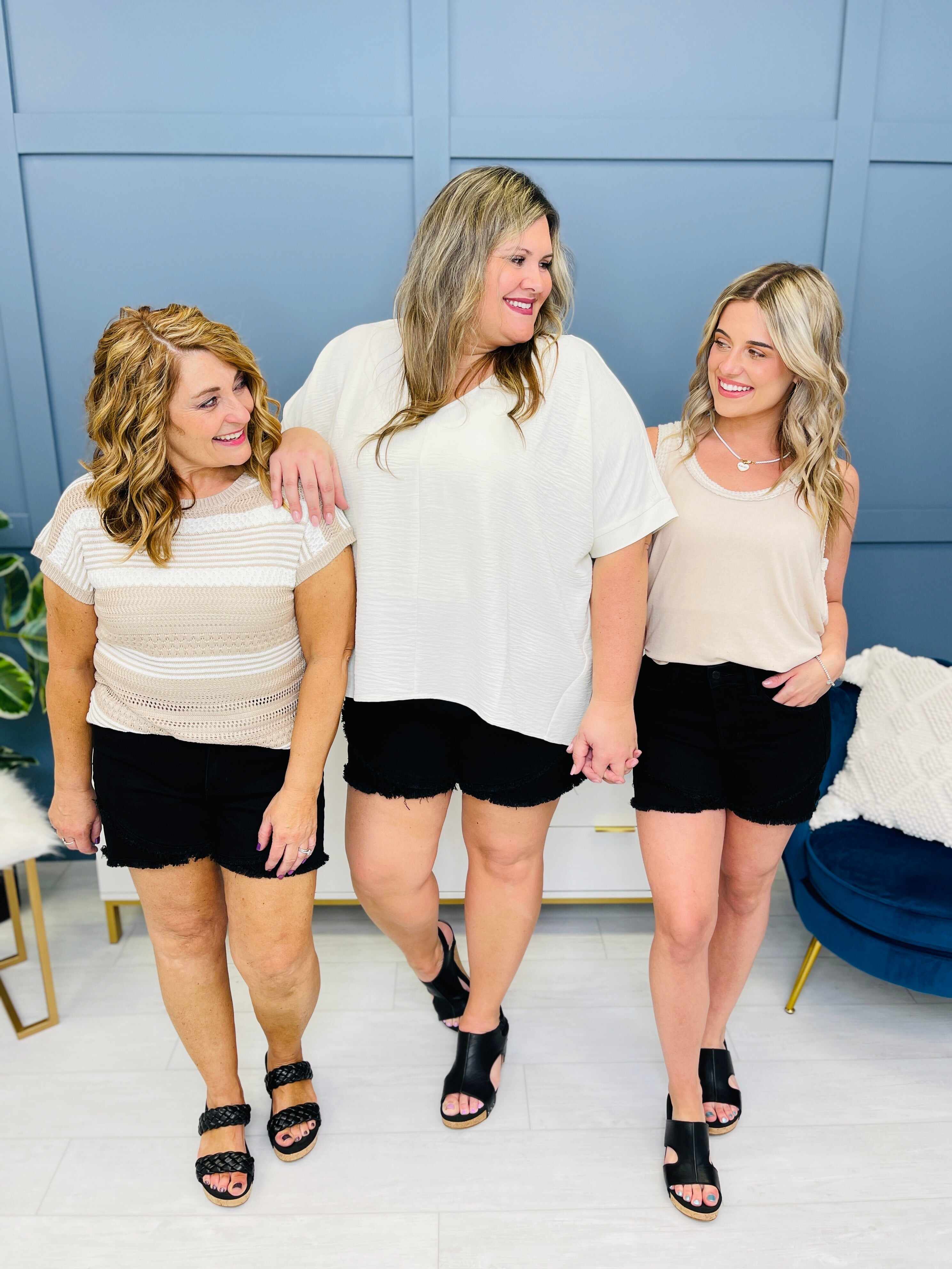 REG/CURVY Paint It Black Tulip Hem Shorts