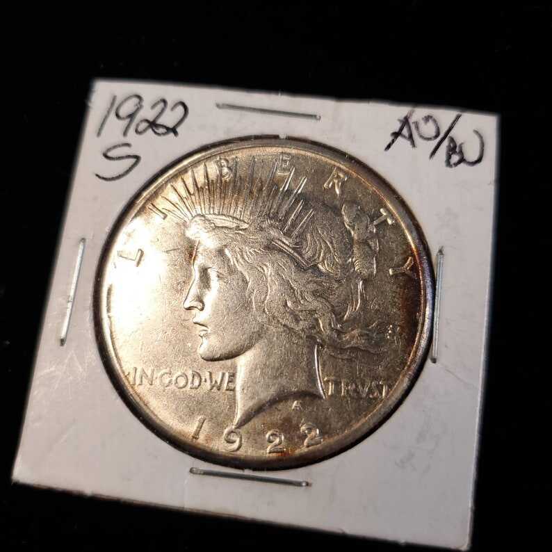 1922 S Silver Peace Dollar  AU/BU  -  Key date Lot#  1433