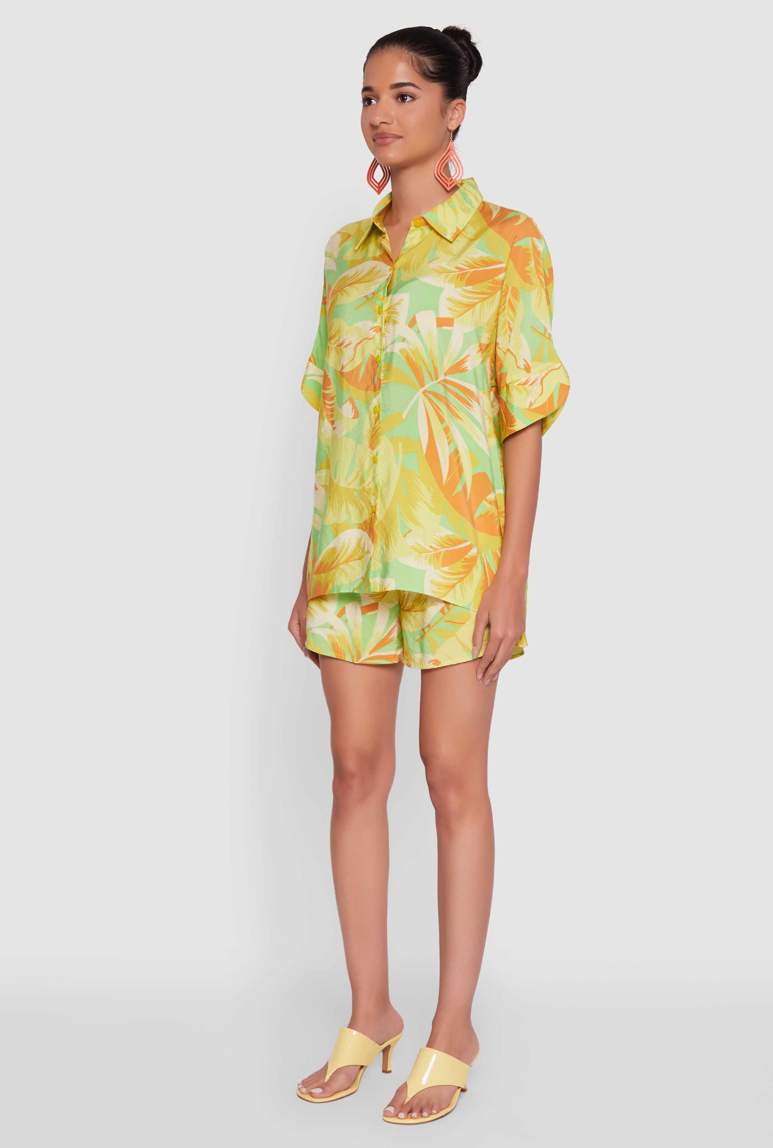Trendy Leaf Print Crepe Knit Button Front Shirt