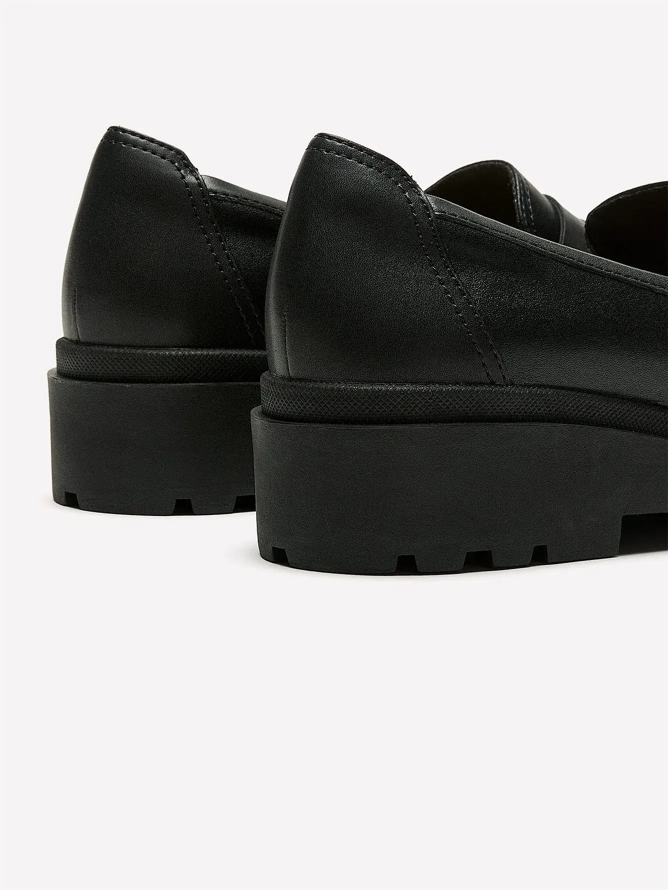 Wide Width Calla Ease Leather Loafer Slip-On - Clarks