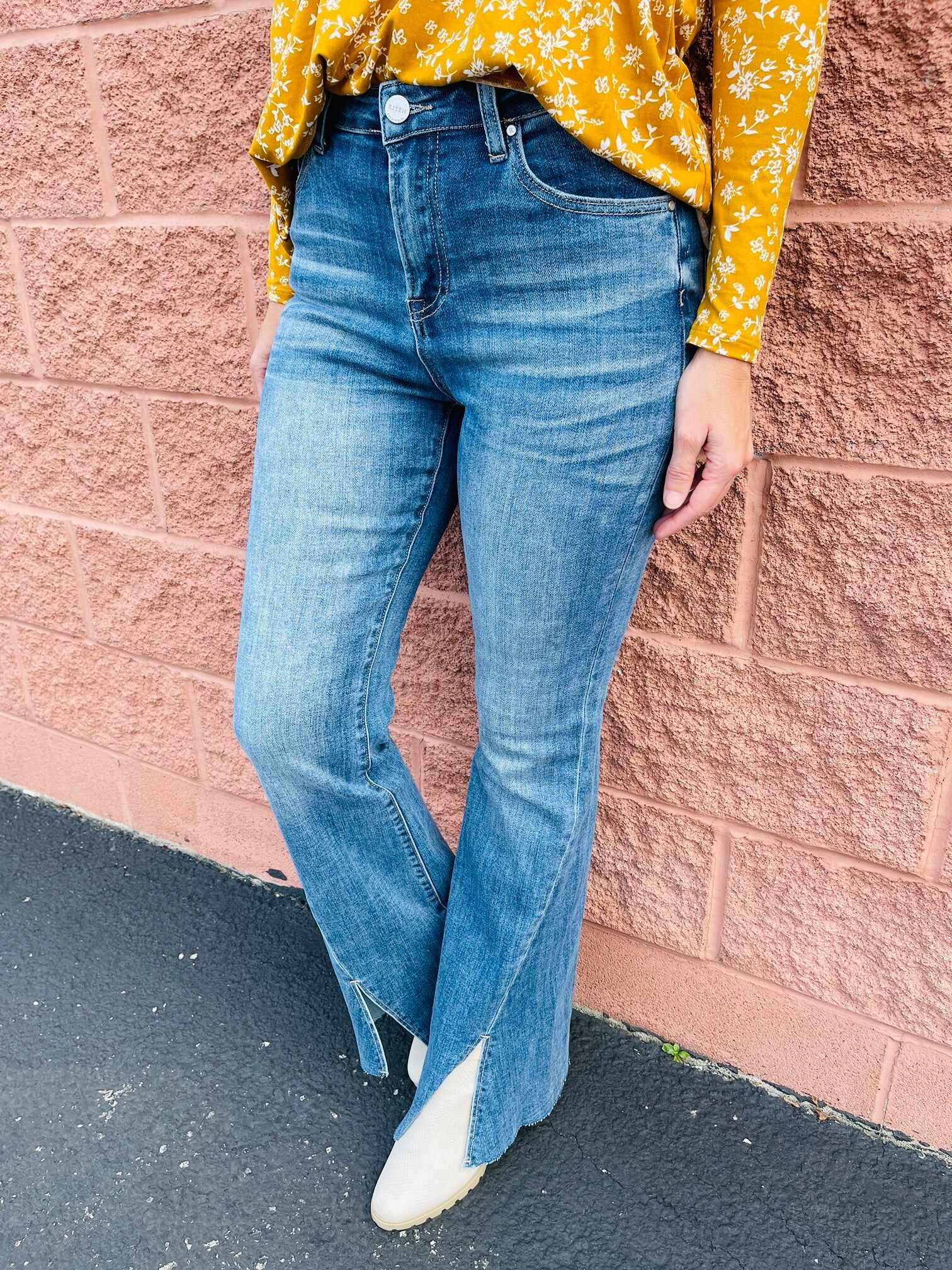 Risen Plus/Reg Hi-Rise Twist And Shout Your Love Flare Jeans