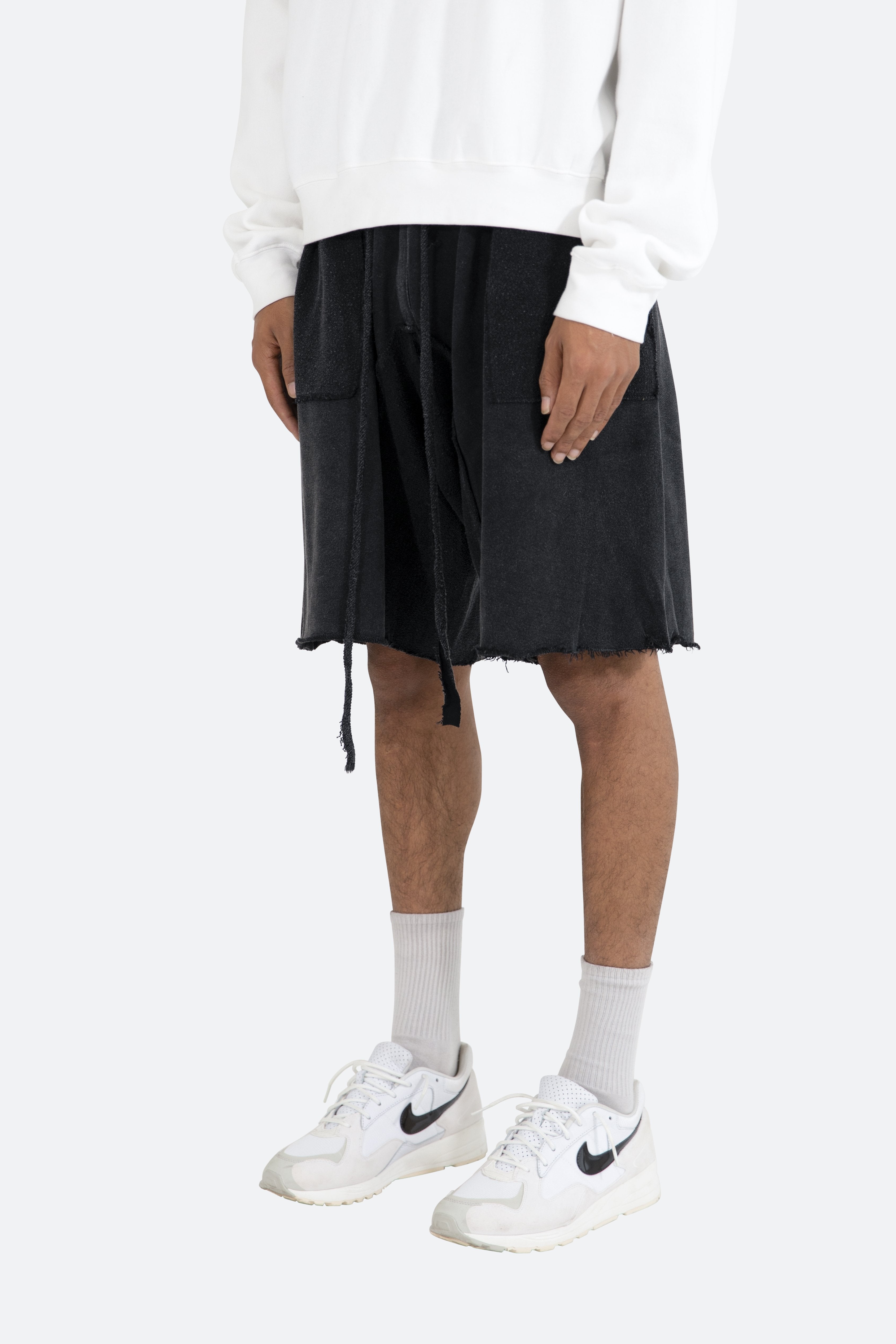 Half Reverse Shorts - Black