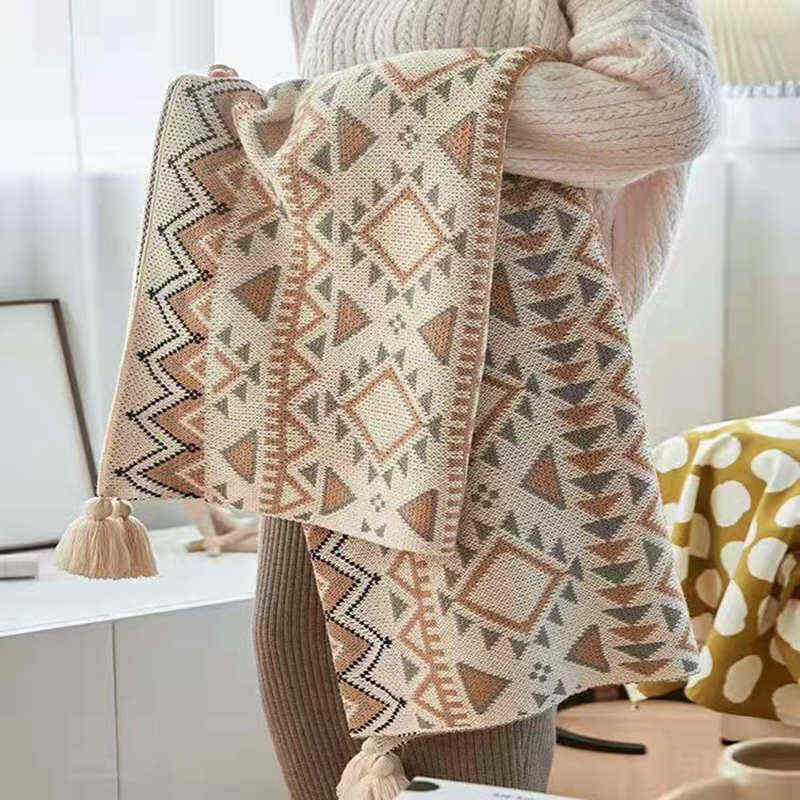 Cozy Shape Pattern Tassel Knitted Blanket