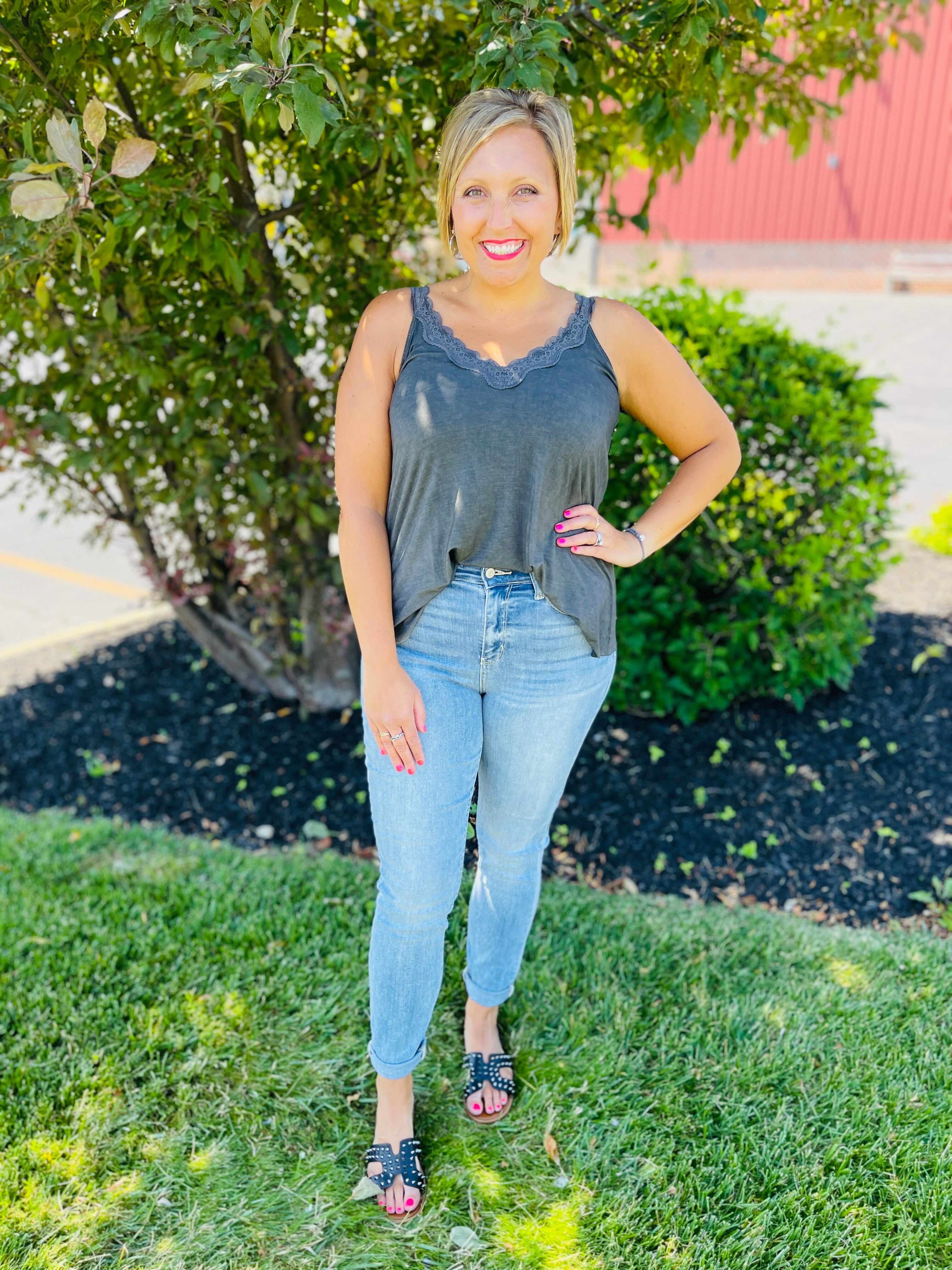 PLUS/REG Lay on Back and Relax Relaxed Fit Nondistressed Jeans