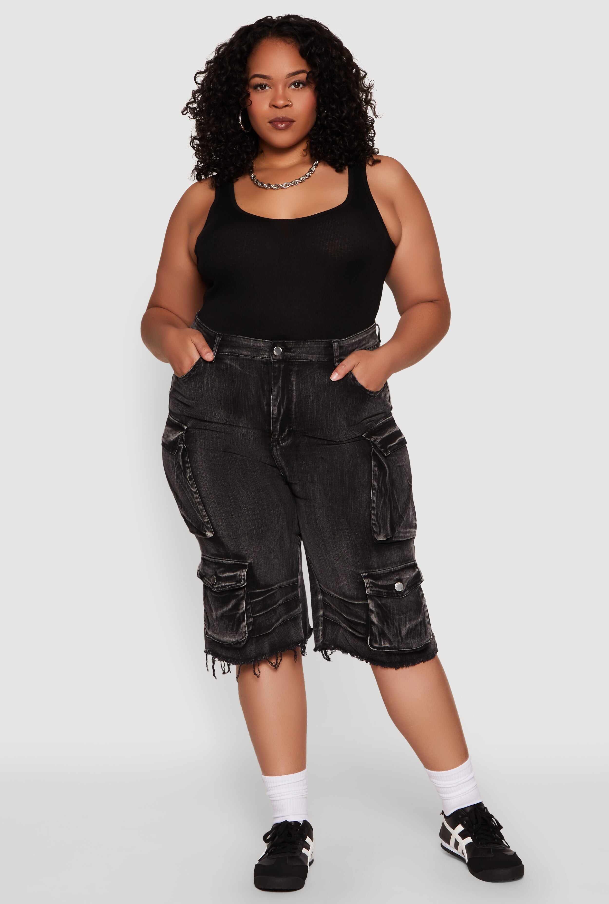 Plus Size Daisy Frayed Hem Denim Cargo Shorts