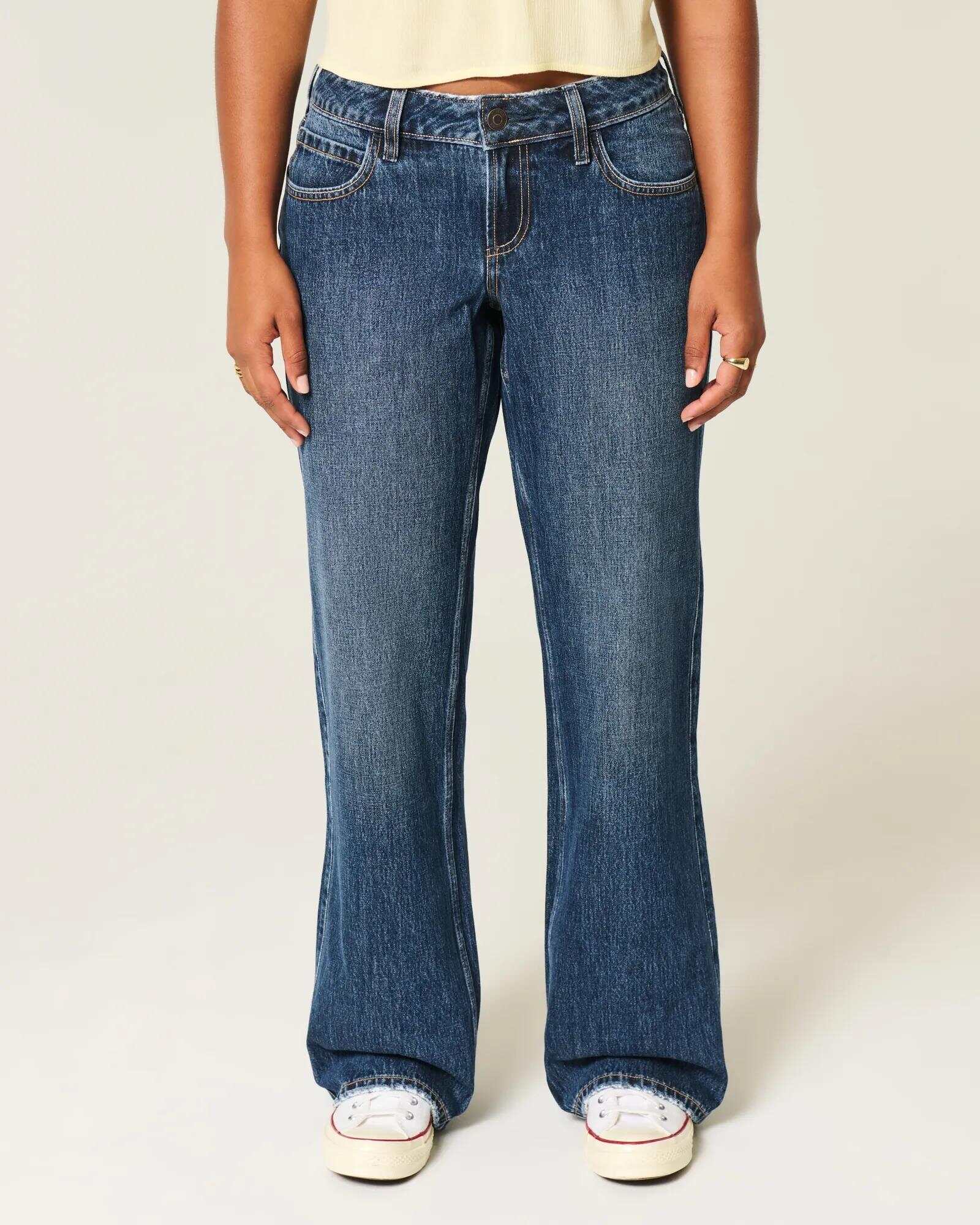 Curvy Low-Rise Light Wash Baggy Jeans