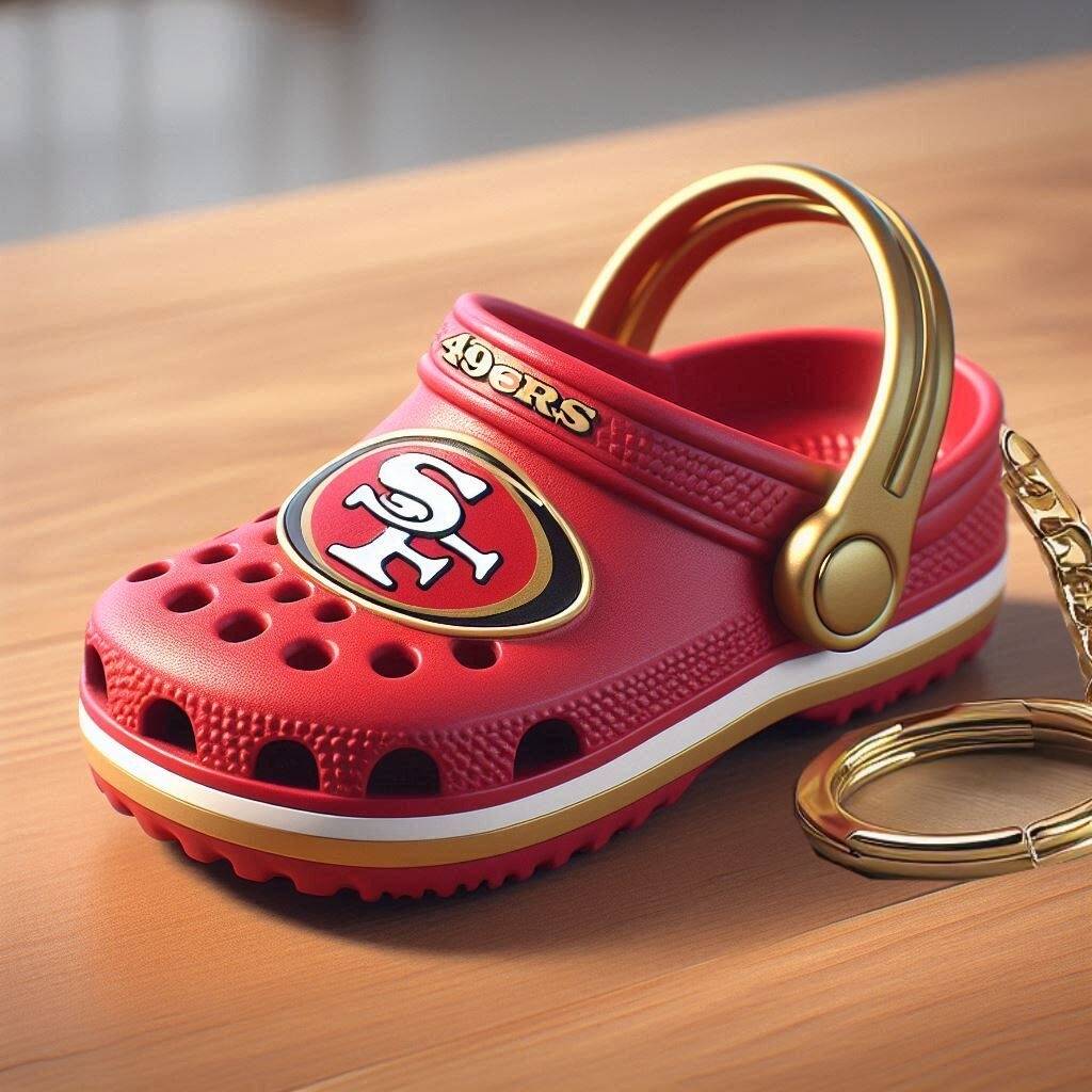 🩴🏈NFL Crocs-Style Keychain