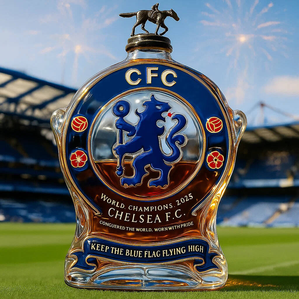 Chelsea 2025 World Champions Whisky Bottle