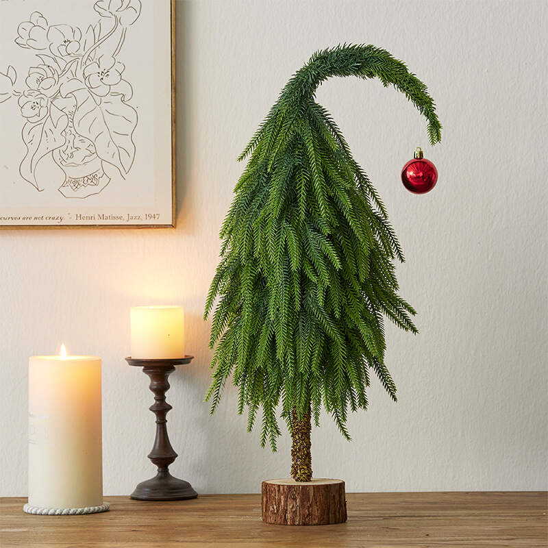 Crooked Neck Christmas Leaves Nobelson Home Small Desktop Ornament