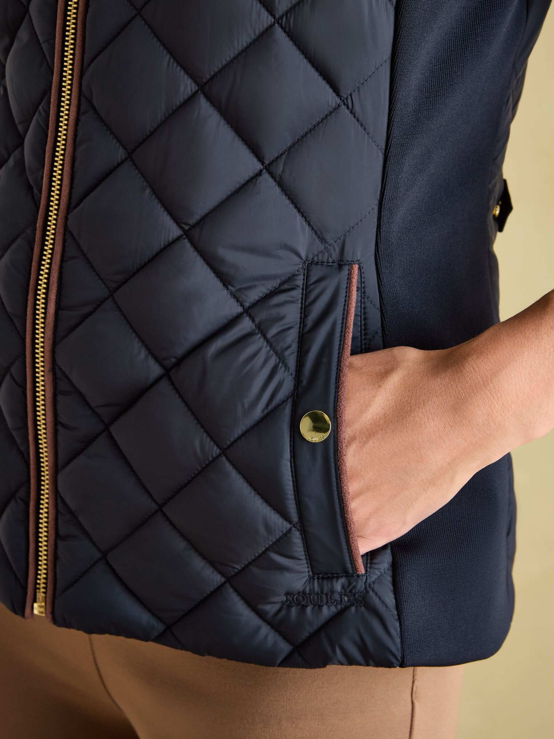 Braemar Luxe Khaki Green Showerproof Diamond Quilted Gilet