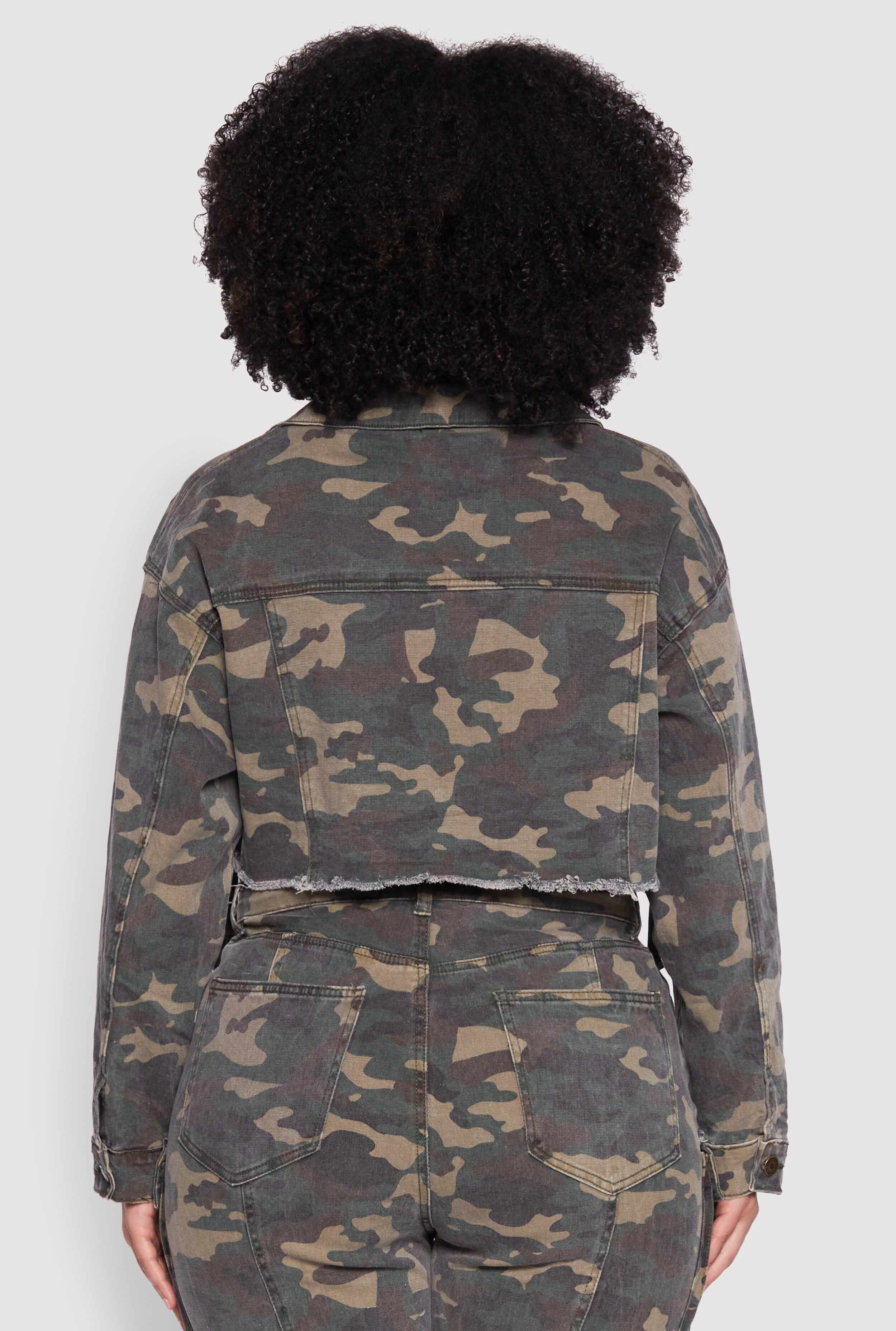 Plus Size Camouflage Cropped Cargo Jacket