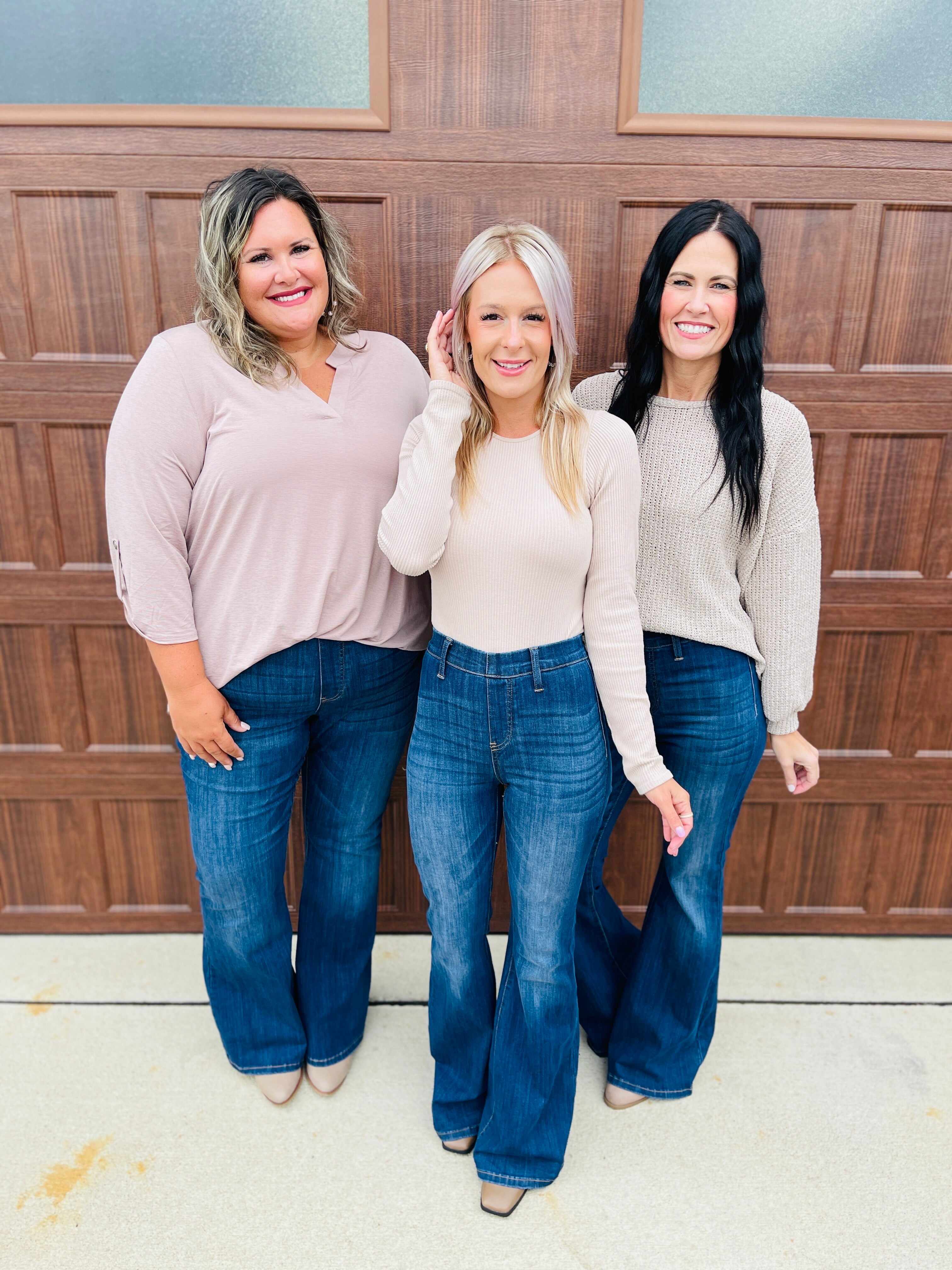 REG/CURVY Dream On Pull On Flare Jeans