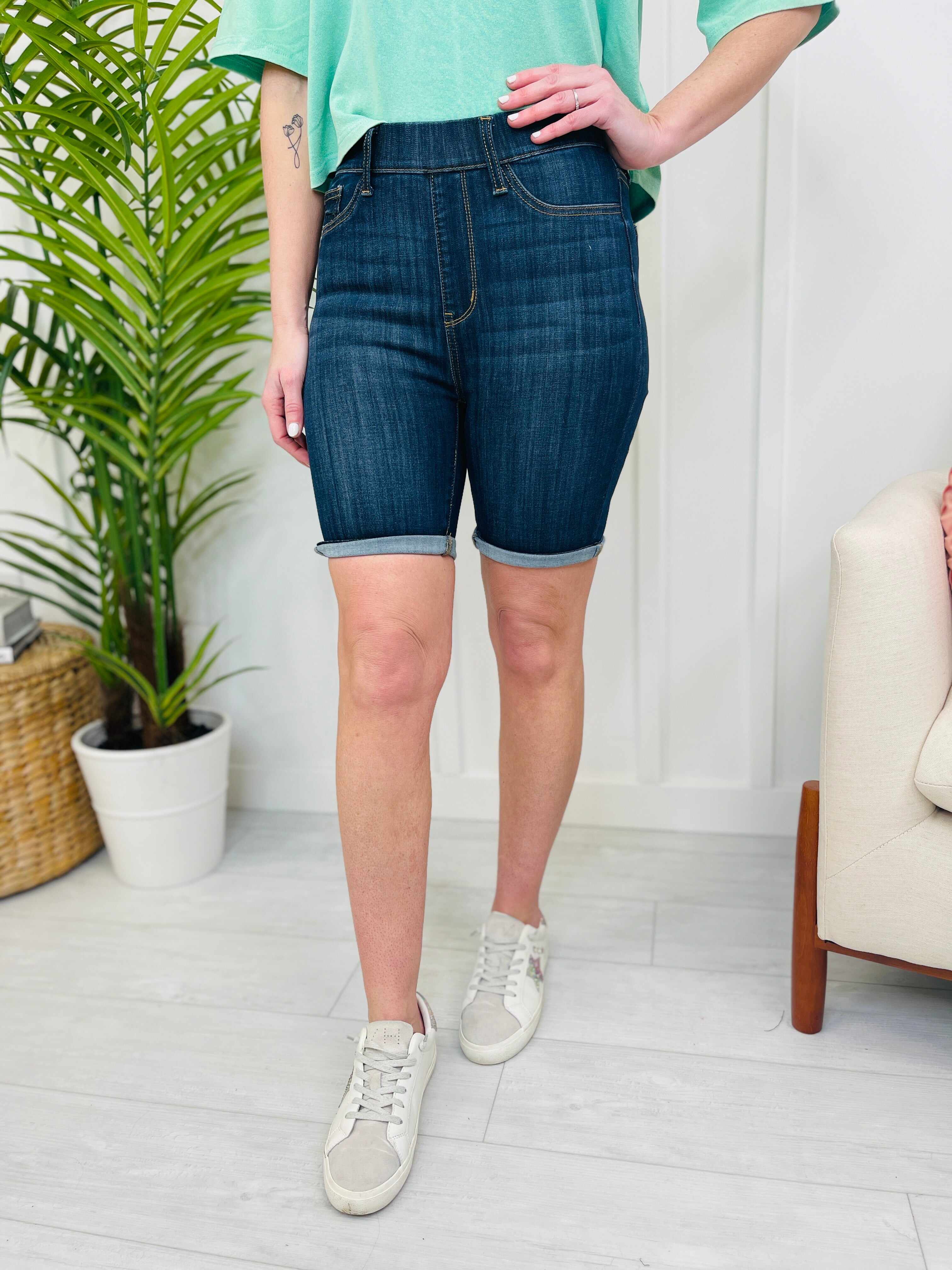 REG/CURVY High Gear Pull On Biker Shorts