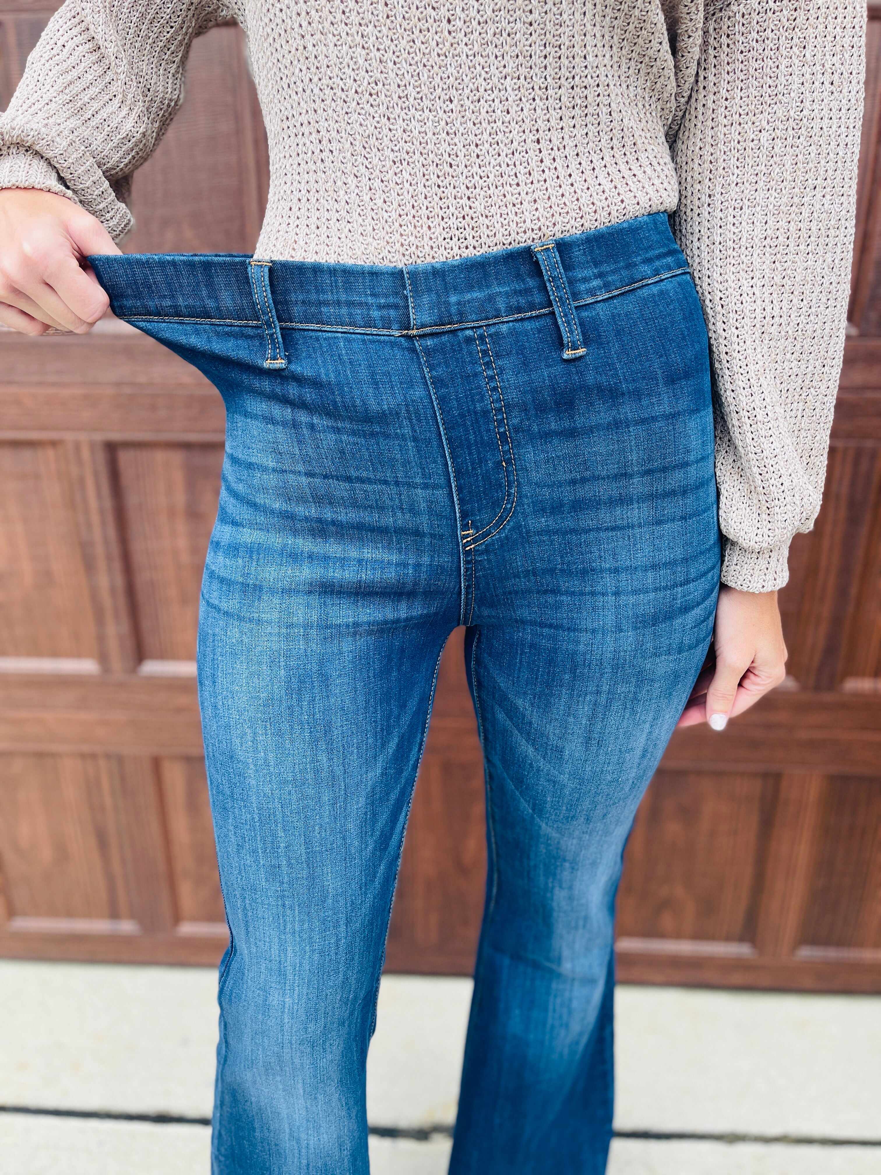 REG/CURVY Dream On Pull On Flare Jeans