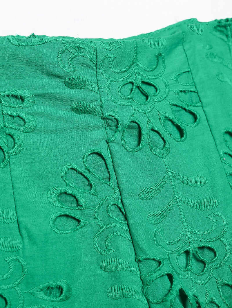 European And American Versatile Women''s Summer New Fashion Cut Out Embroidered Shorts