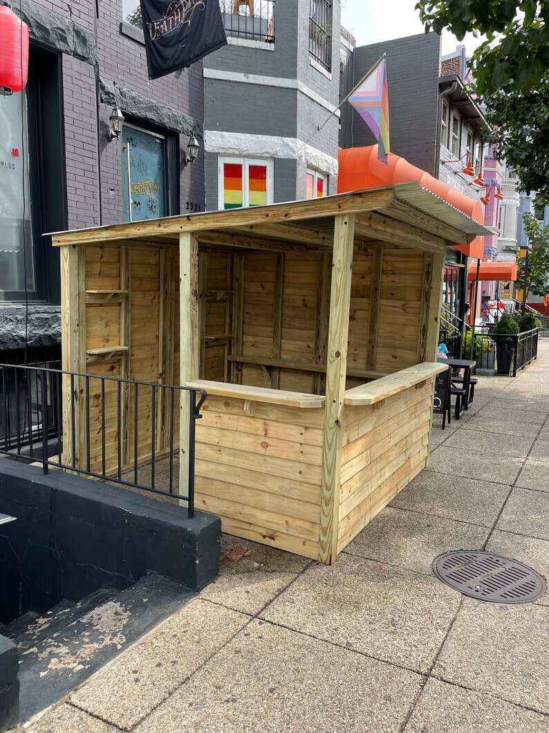 Yard Bars - The Eyre Square by Taverns-To-Go