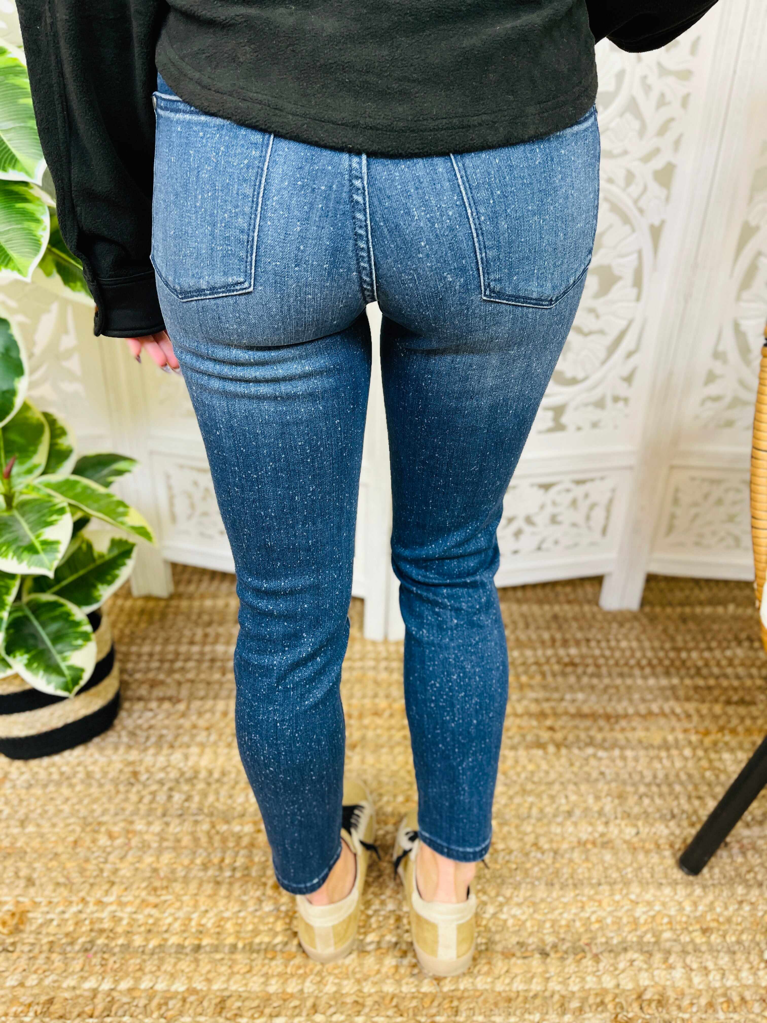 Plus/Reg BLEACH, PLEASE! First Ever Nondistressed Bleached Relaxed Fit Jeans