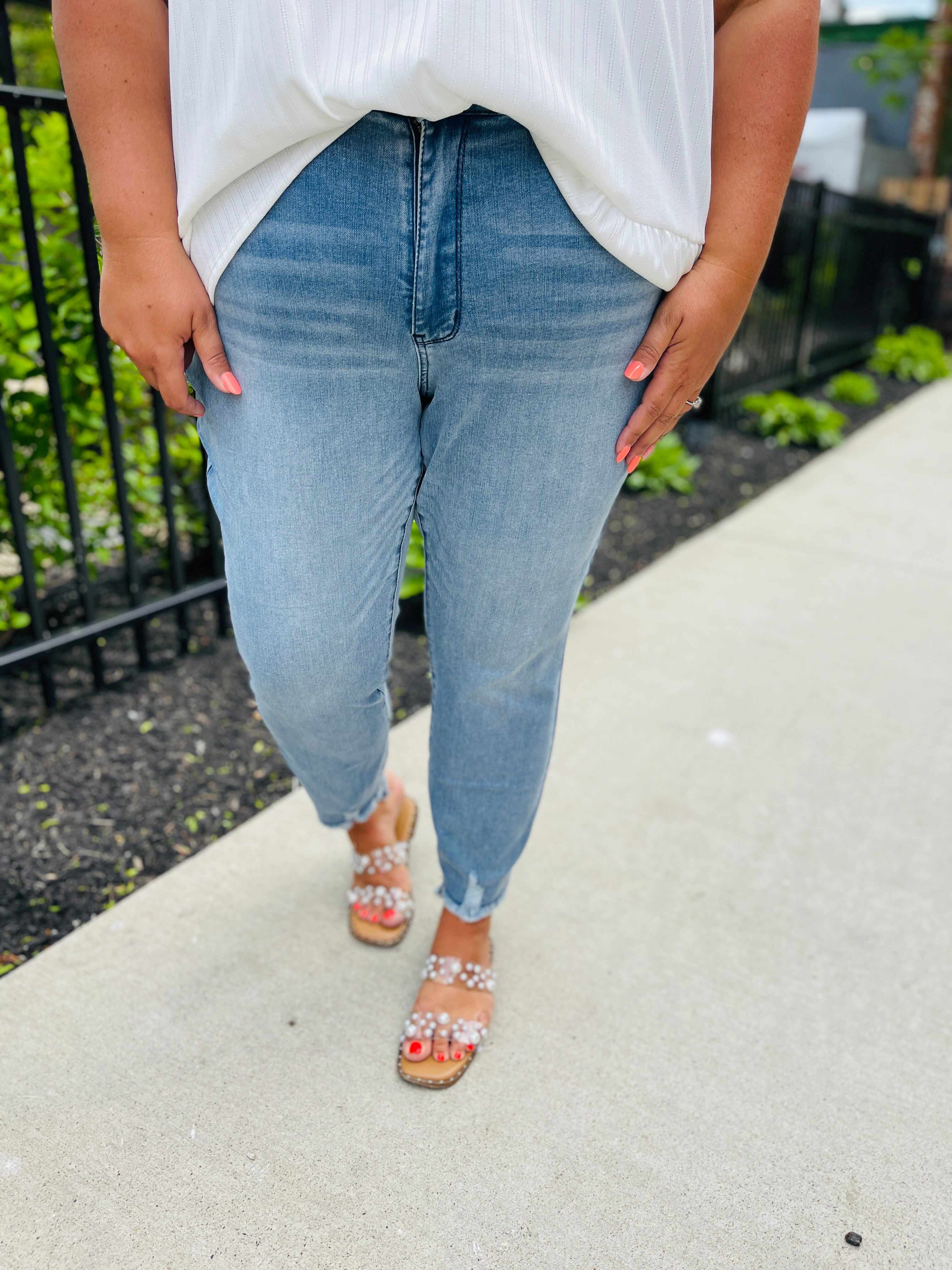 REG/CURVY Cool Kids Sustainable Cooling Relaxed Jeans