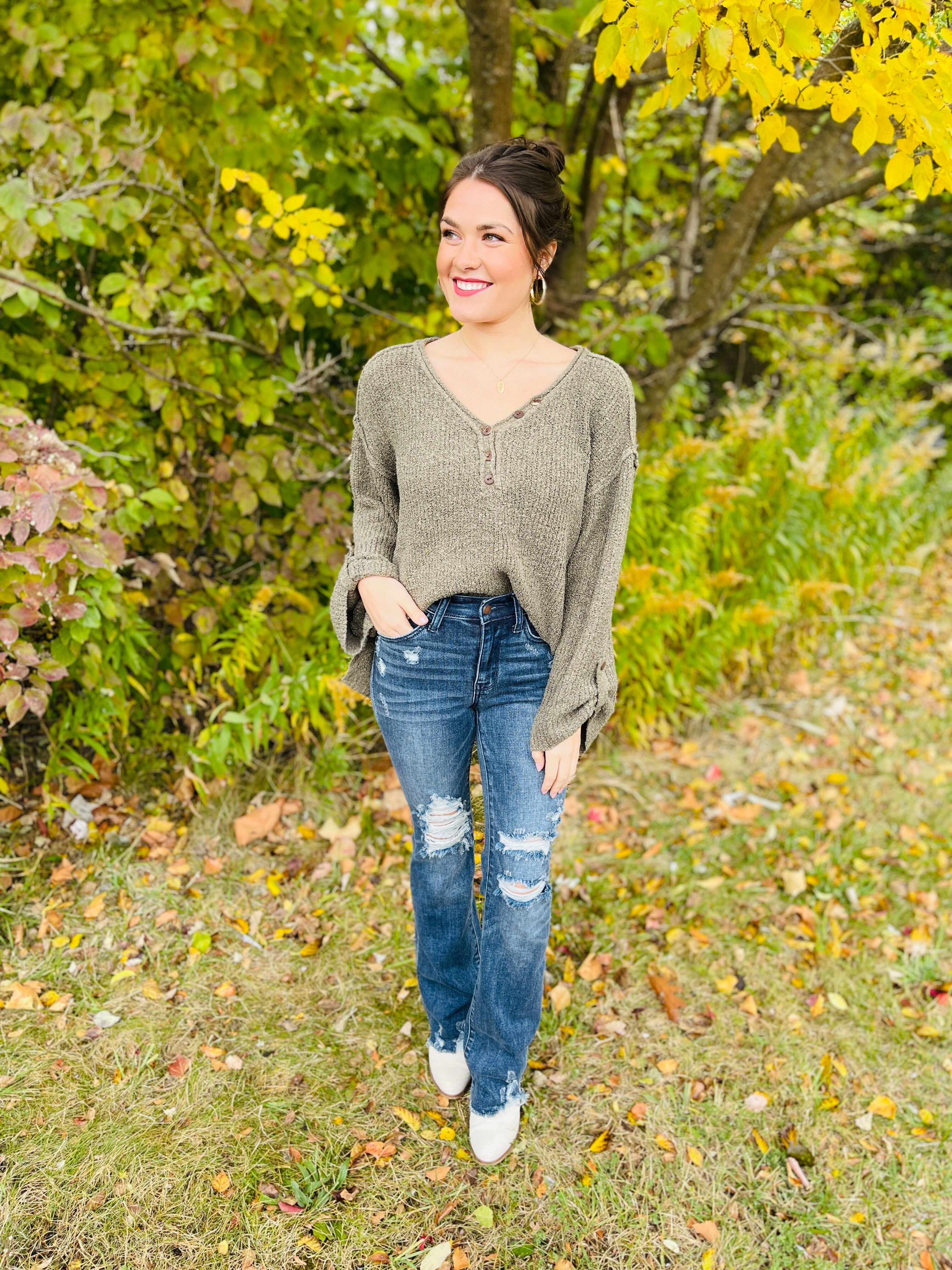 Plus/Reg Best Distressed Midrise Bootcut Jeans