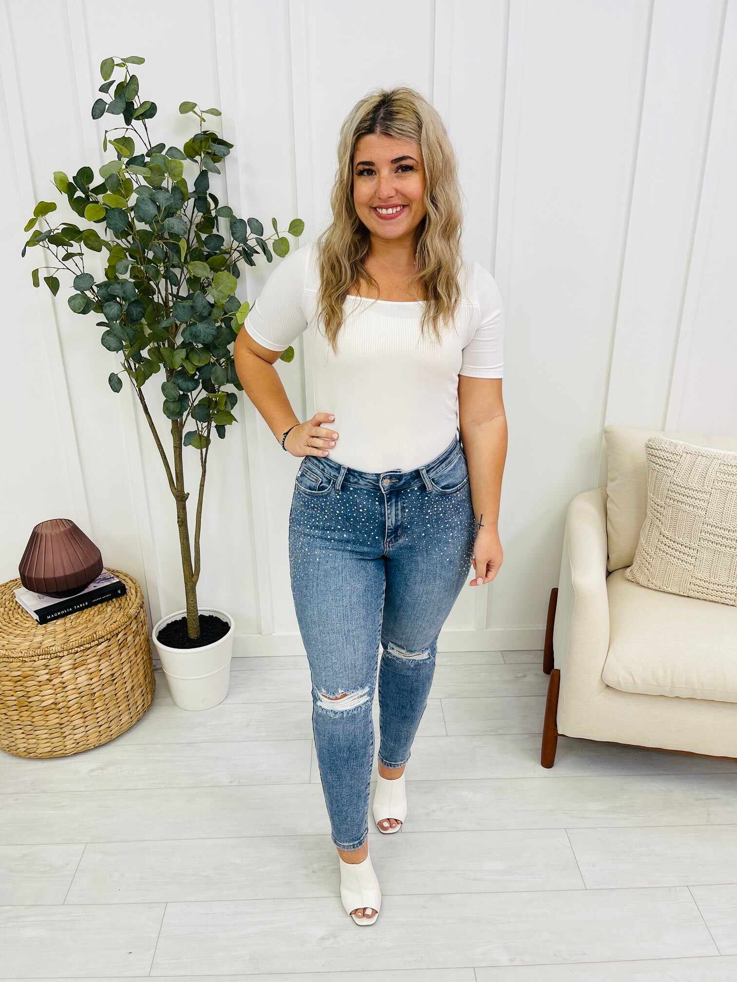 REG/CURVY Shine Bright Like a Diamond Rhinestone Straight Jeans