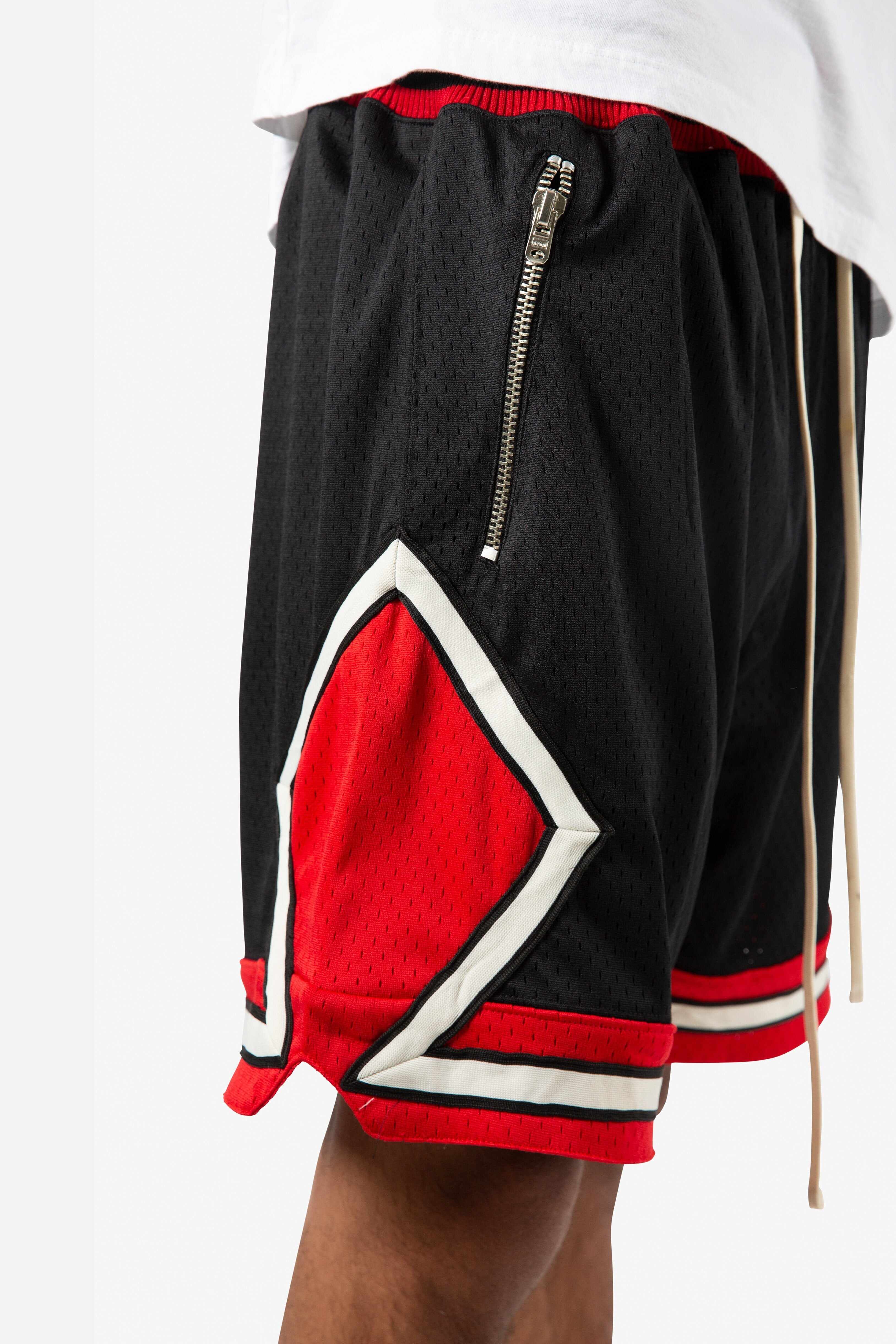 Classic Basketball Shorts - Black/Red