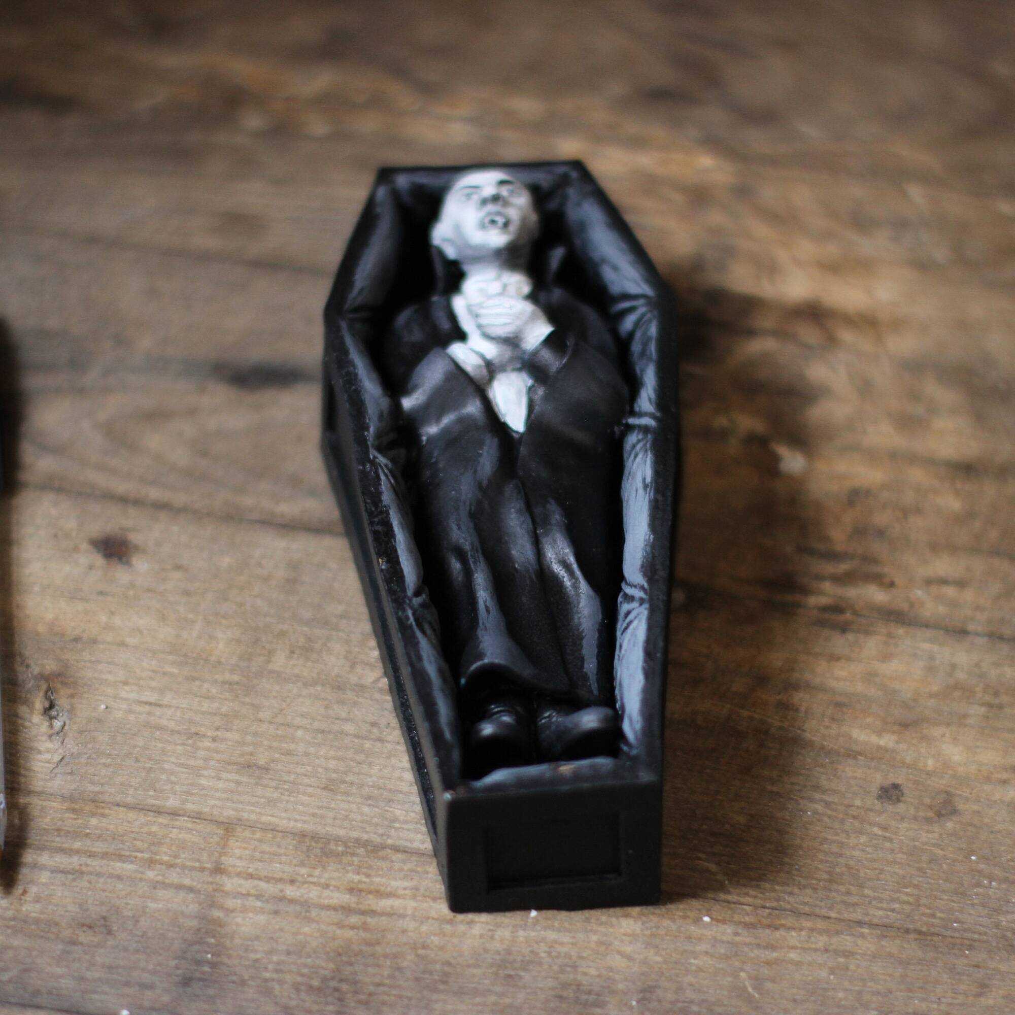 COFFIN pen HOLDER | gothic office