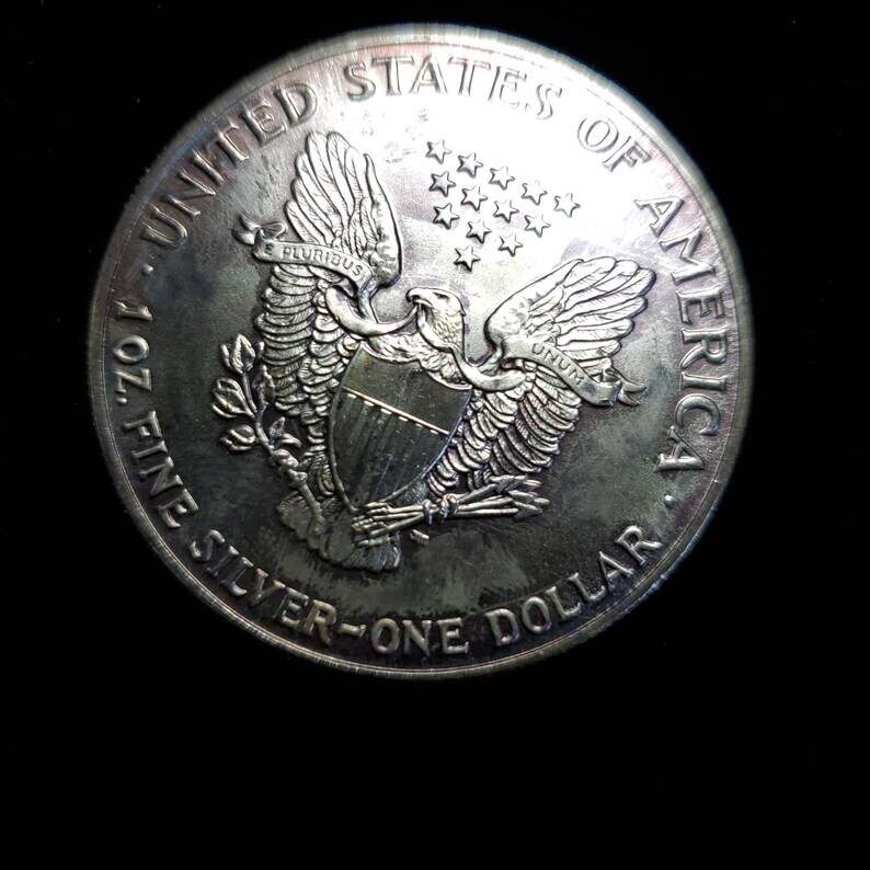 1992 American Silver Eagle Toned  -  1 Oz .999 Key date   Lot# 1402