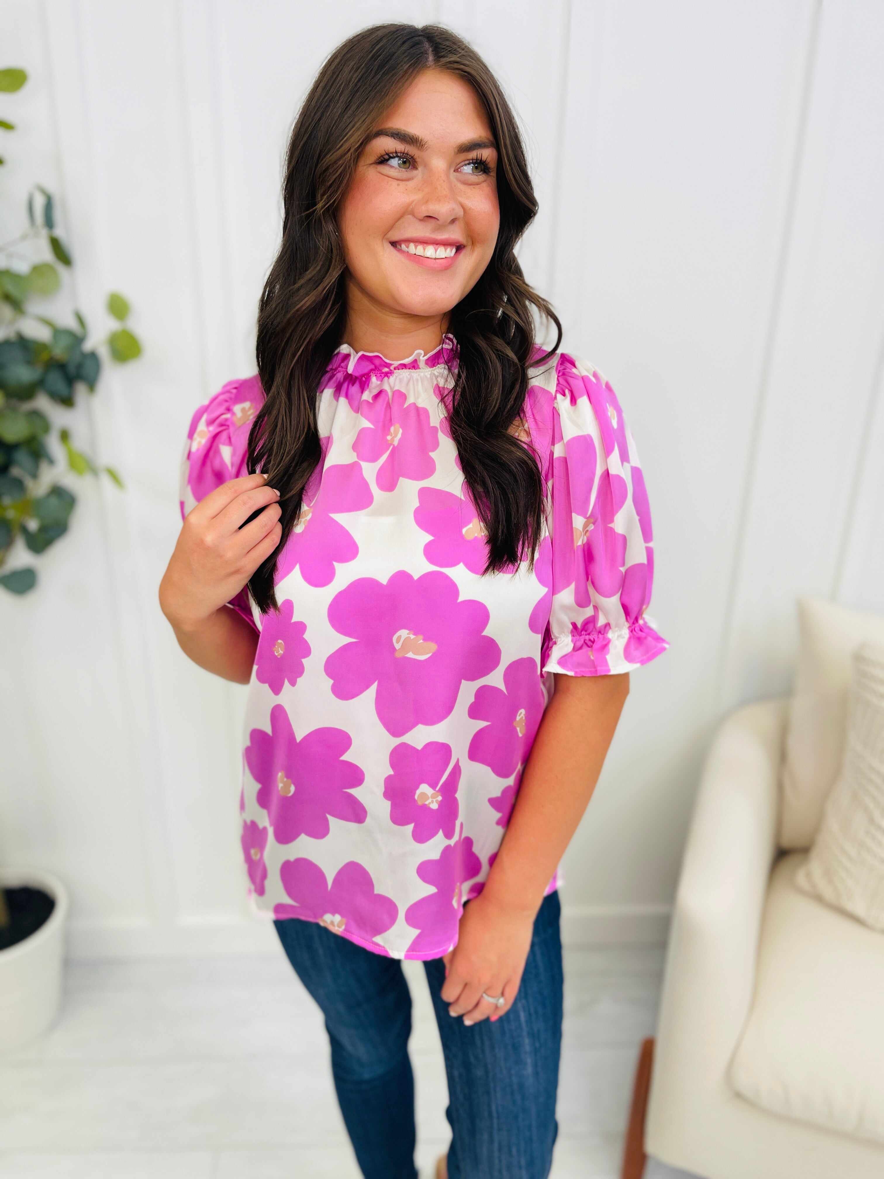 REG/CURVY Giving A Pop Of Color Top