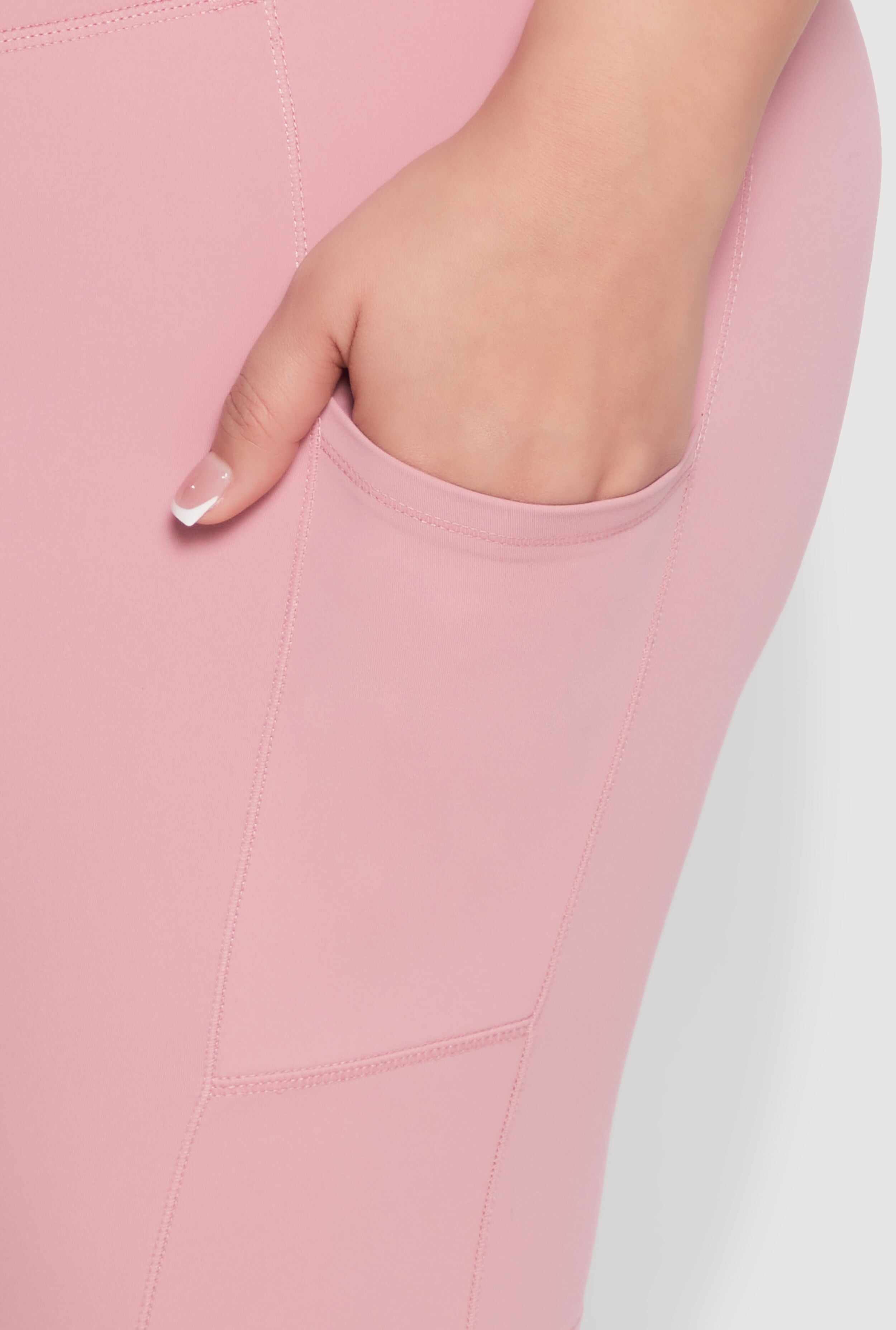 Plus Size Cell Phone Pocket Snatched Bike Shorts