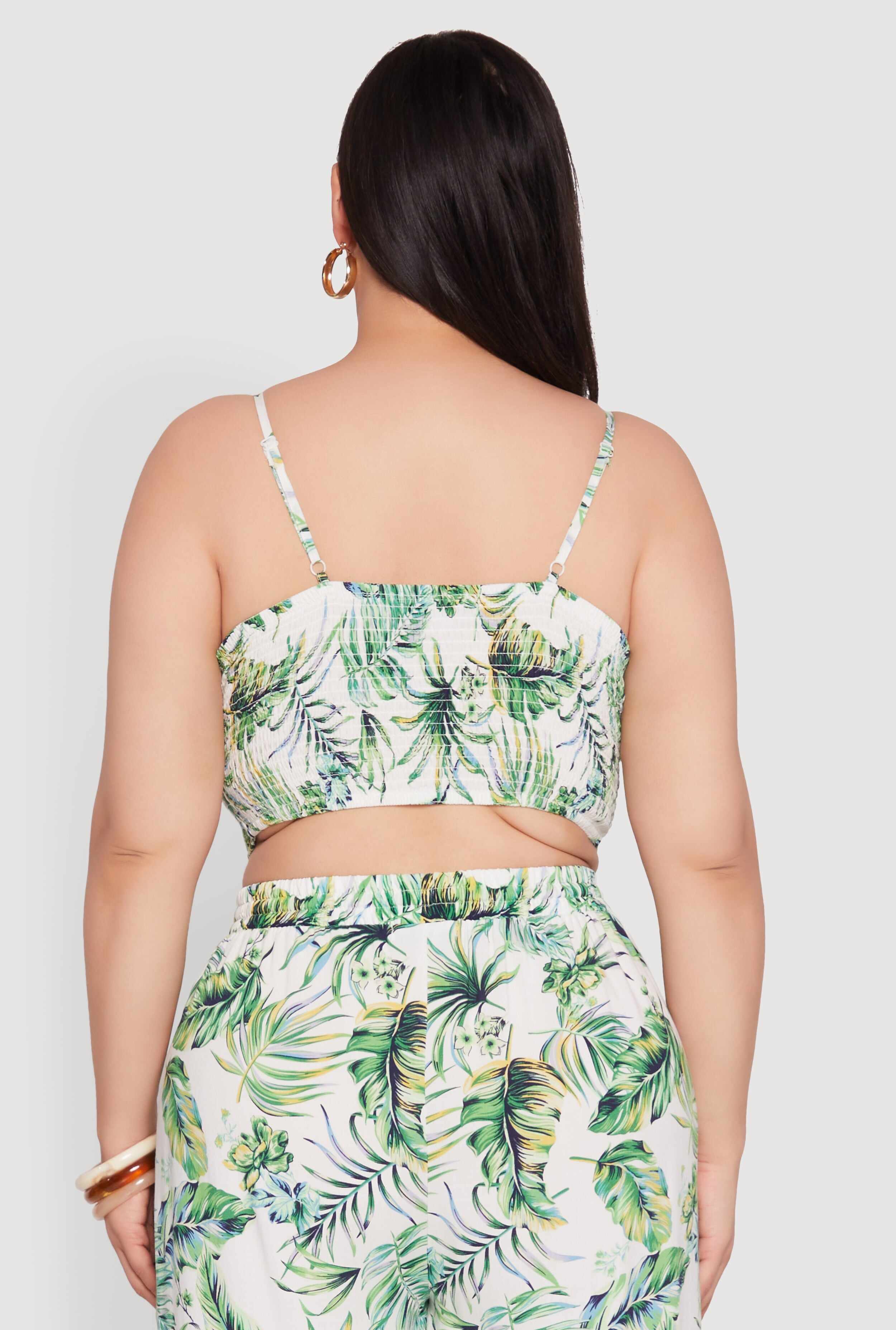 Plus Size Almost Famous Sleeveless V-Neck Crop Top for Going Out