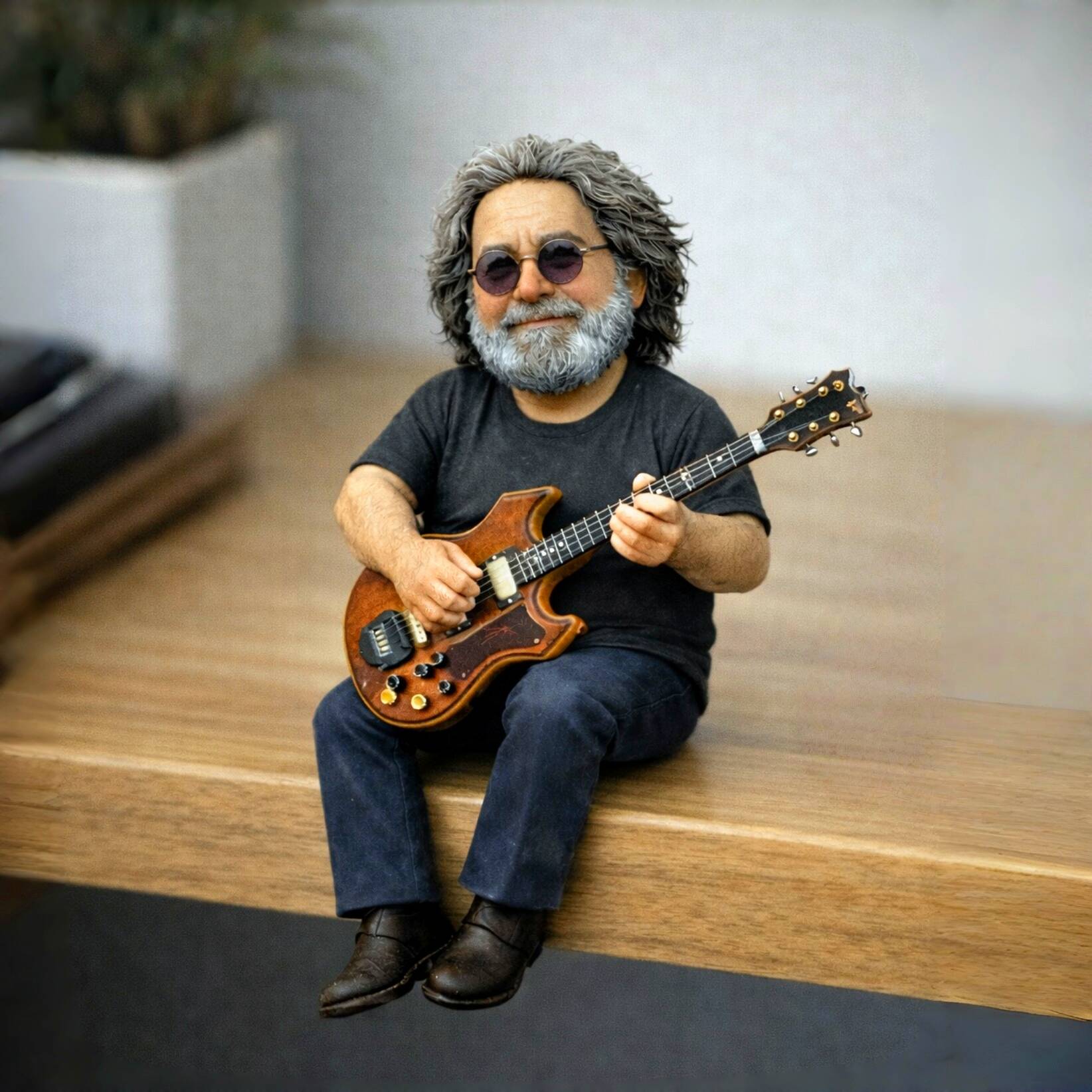 Jerry Desk Companion Figure