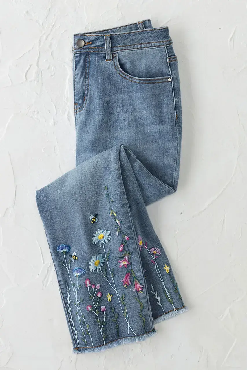 Meadowbrook Embroidered Cropped Jeans