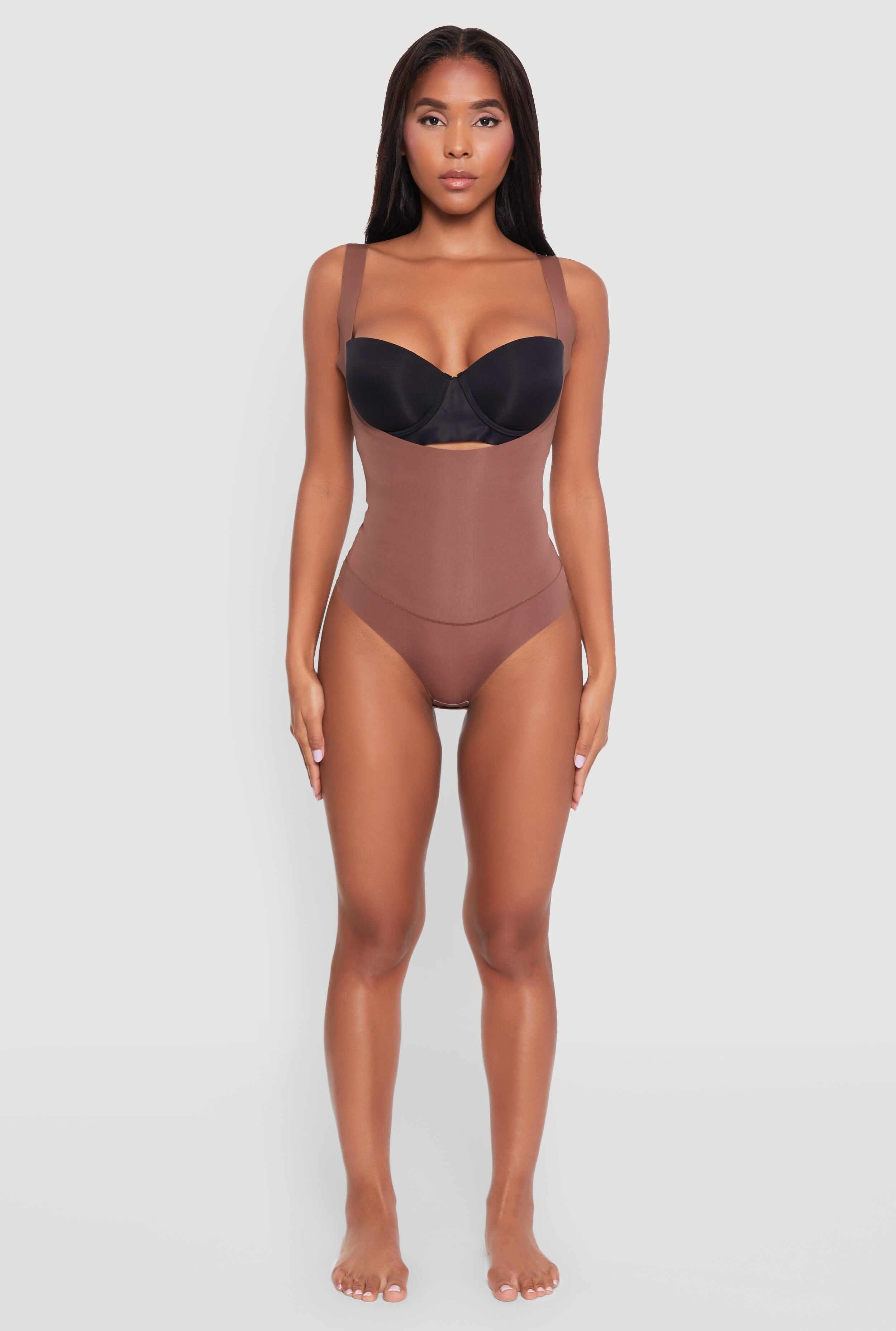 Sleek Sleeveless Shapewear Bodysuit with Scoop Neck