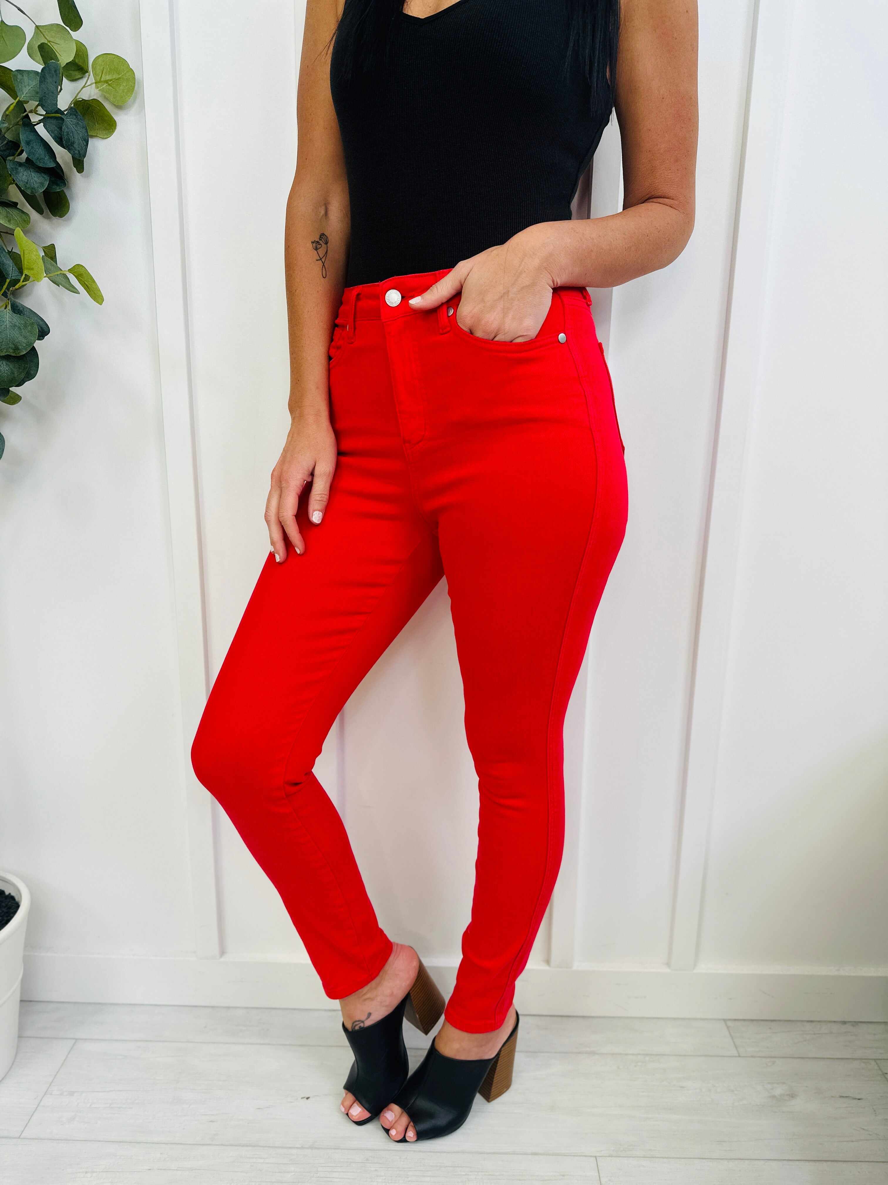REG/CURVY Red Hot Tummy Control Skinny Jeans