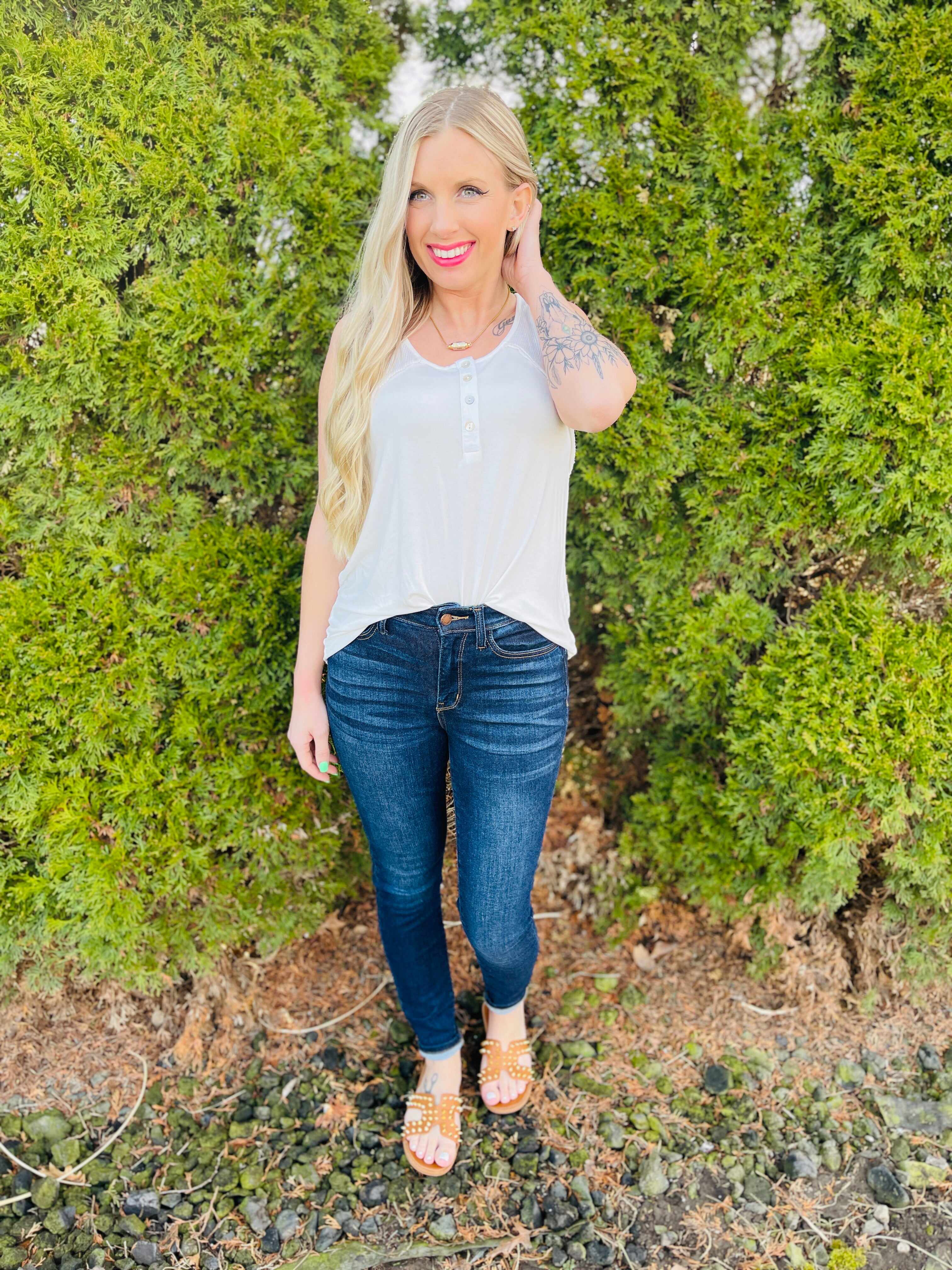 Restock! BEST SELLER! PLUS/REG The Holy Grail of Nondistressed Skinny Jeans