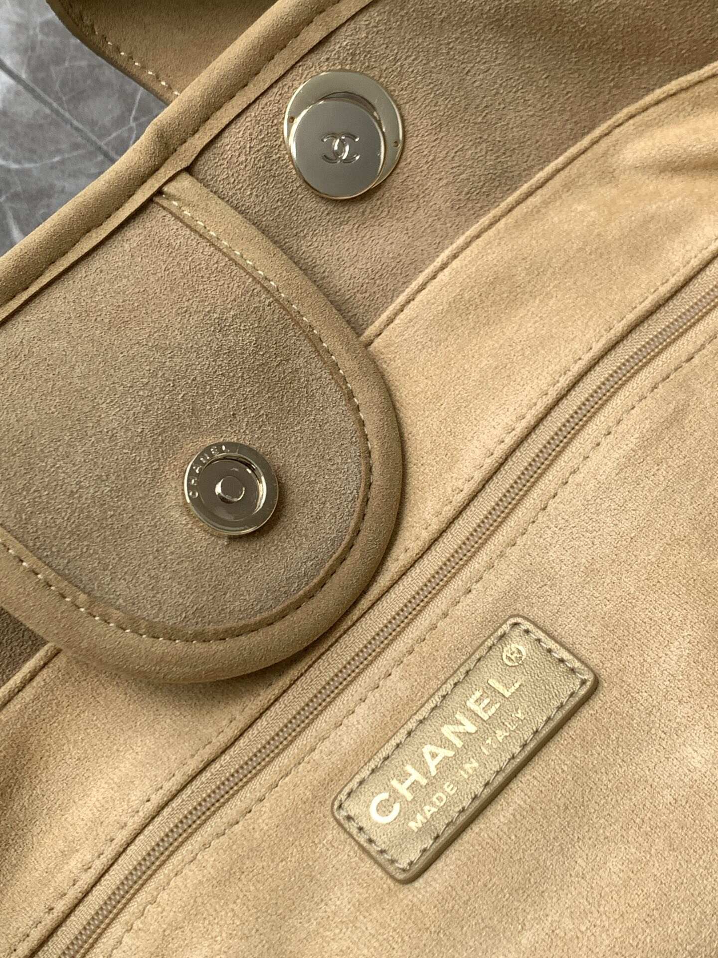 Chanel 2025 New Arrival: Tote Bag – The Ultimate Luxury Essential