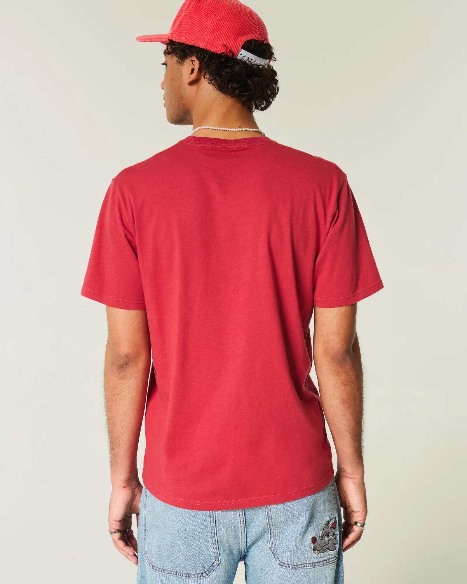 Classic Fit T-Shirt
