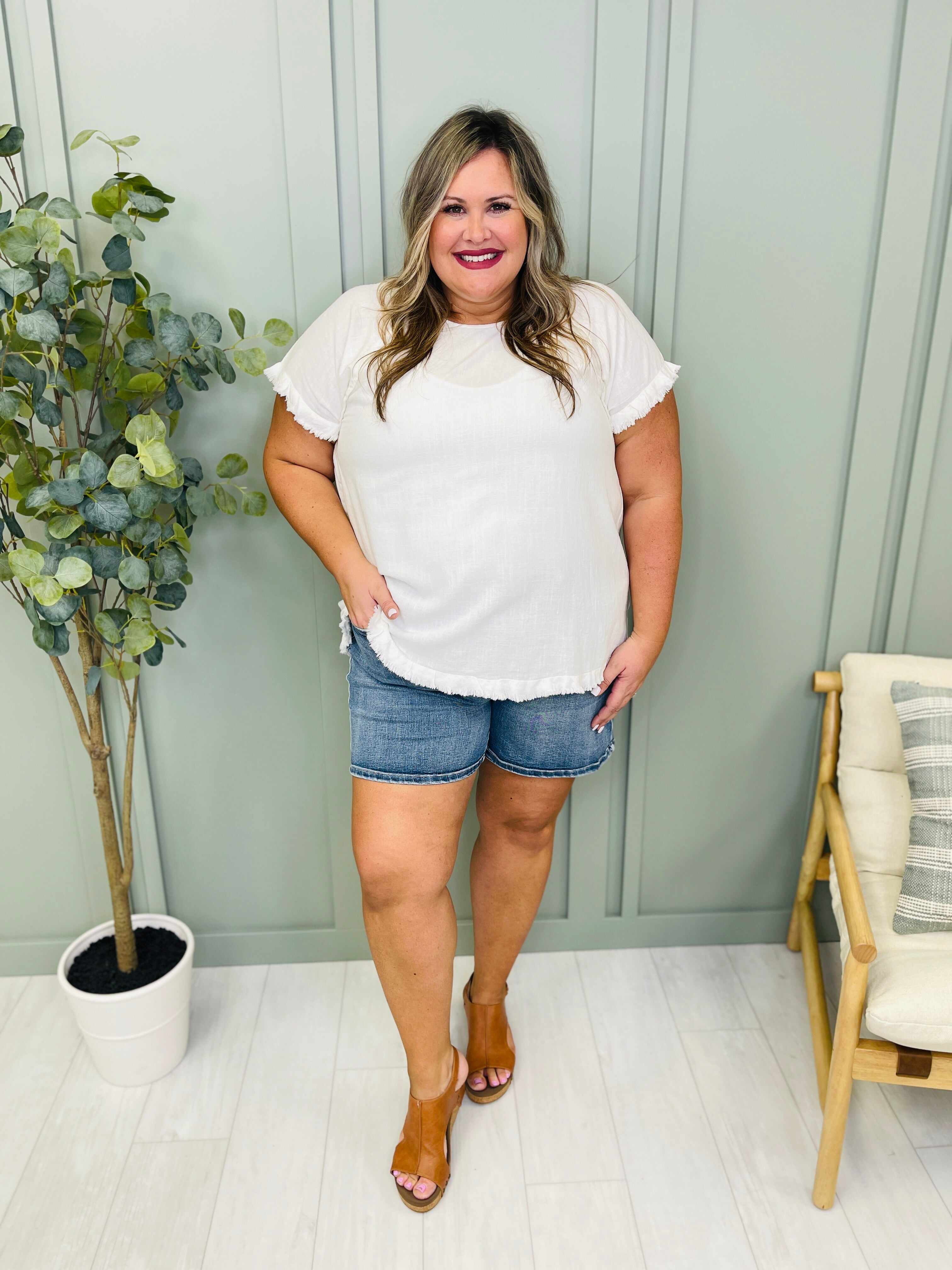 REG/CURVY Made You Look Shorts