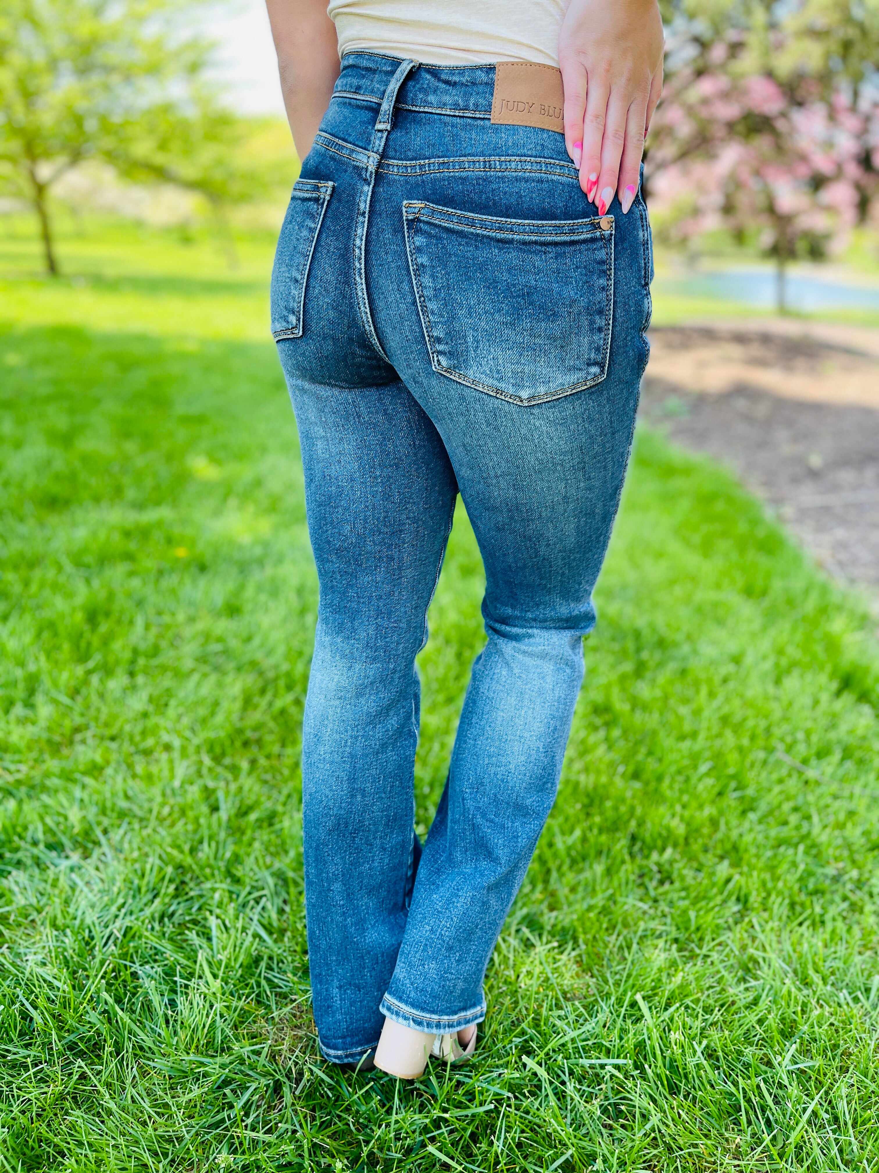 REG/CURVY Can't Compete Midrise Bootcut Jeans