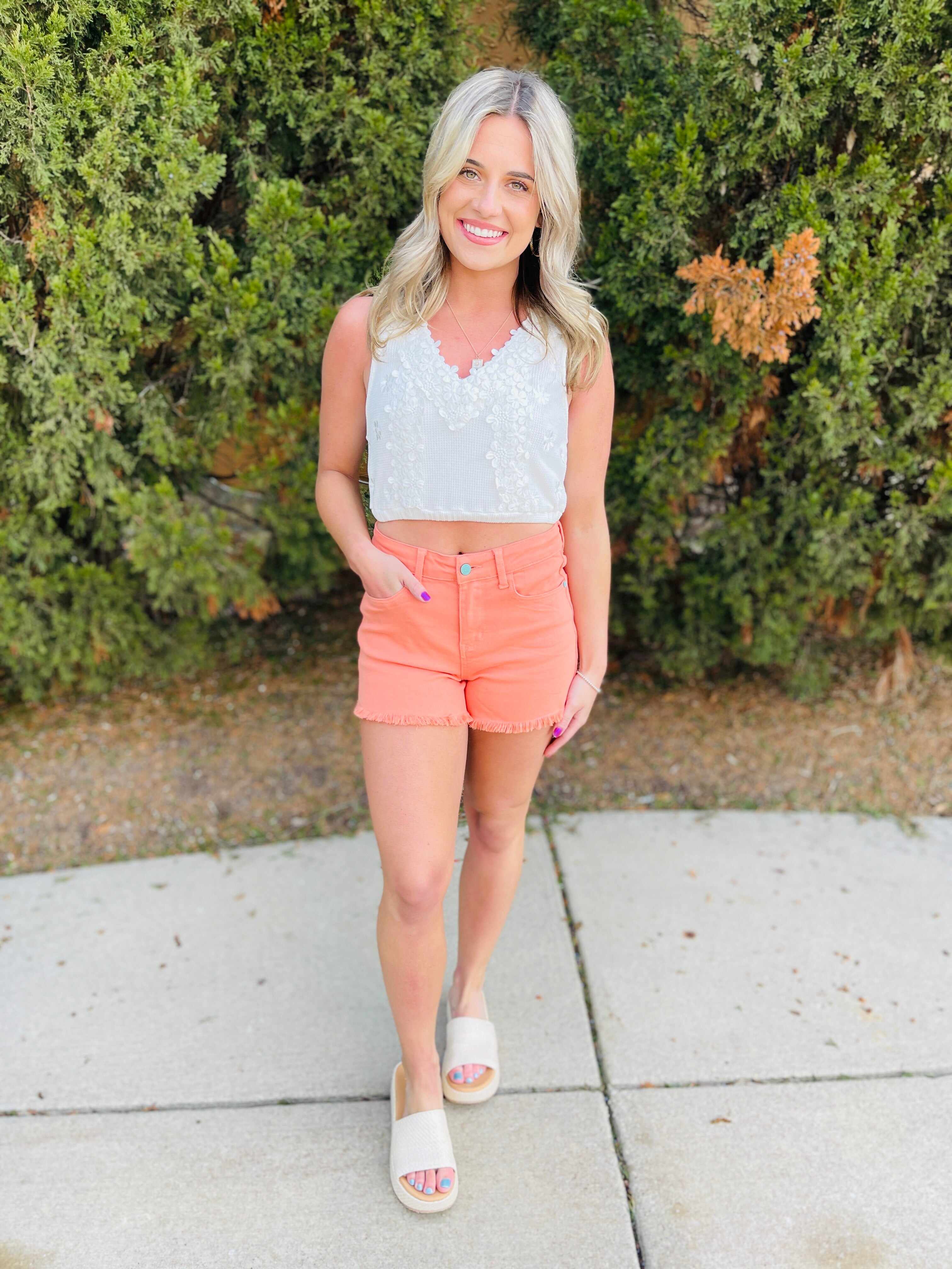 REG/CURVY Pretty As A Peach Shorts