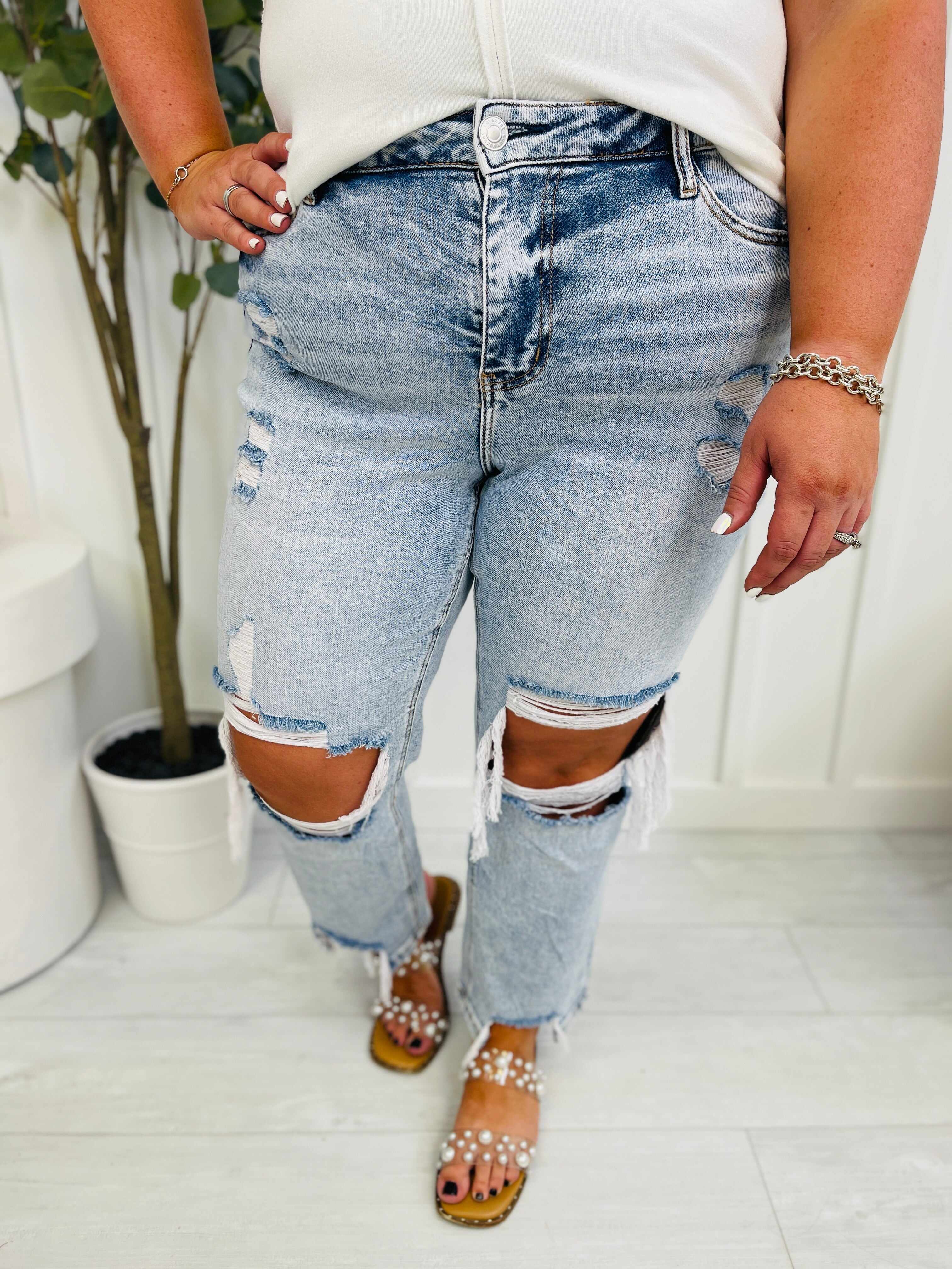 RESTOCK! Lovervet REG/CURVY You're My Lover Cropped Straight Leg Jeans