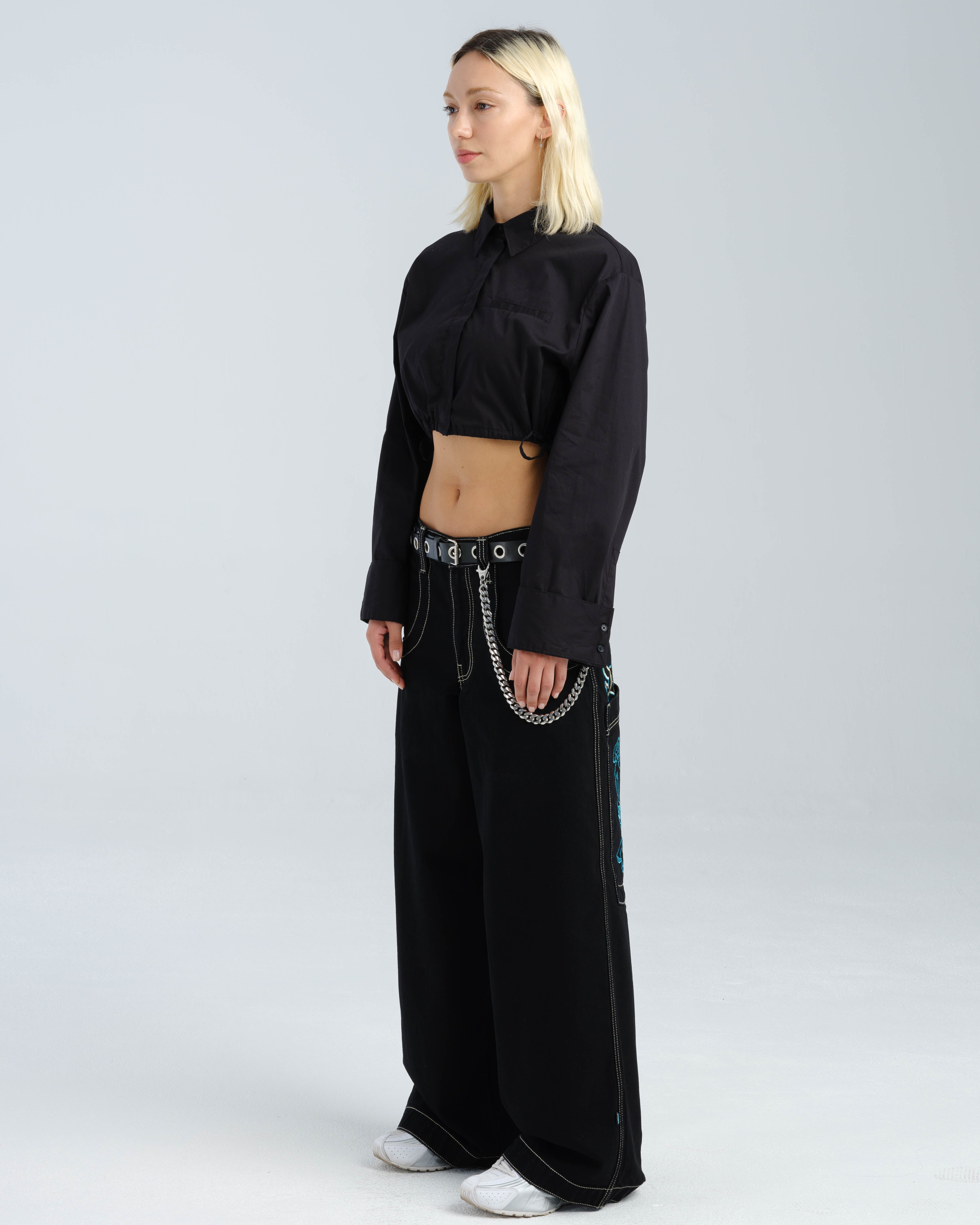 W Artistical Uprising. 26