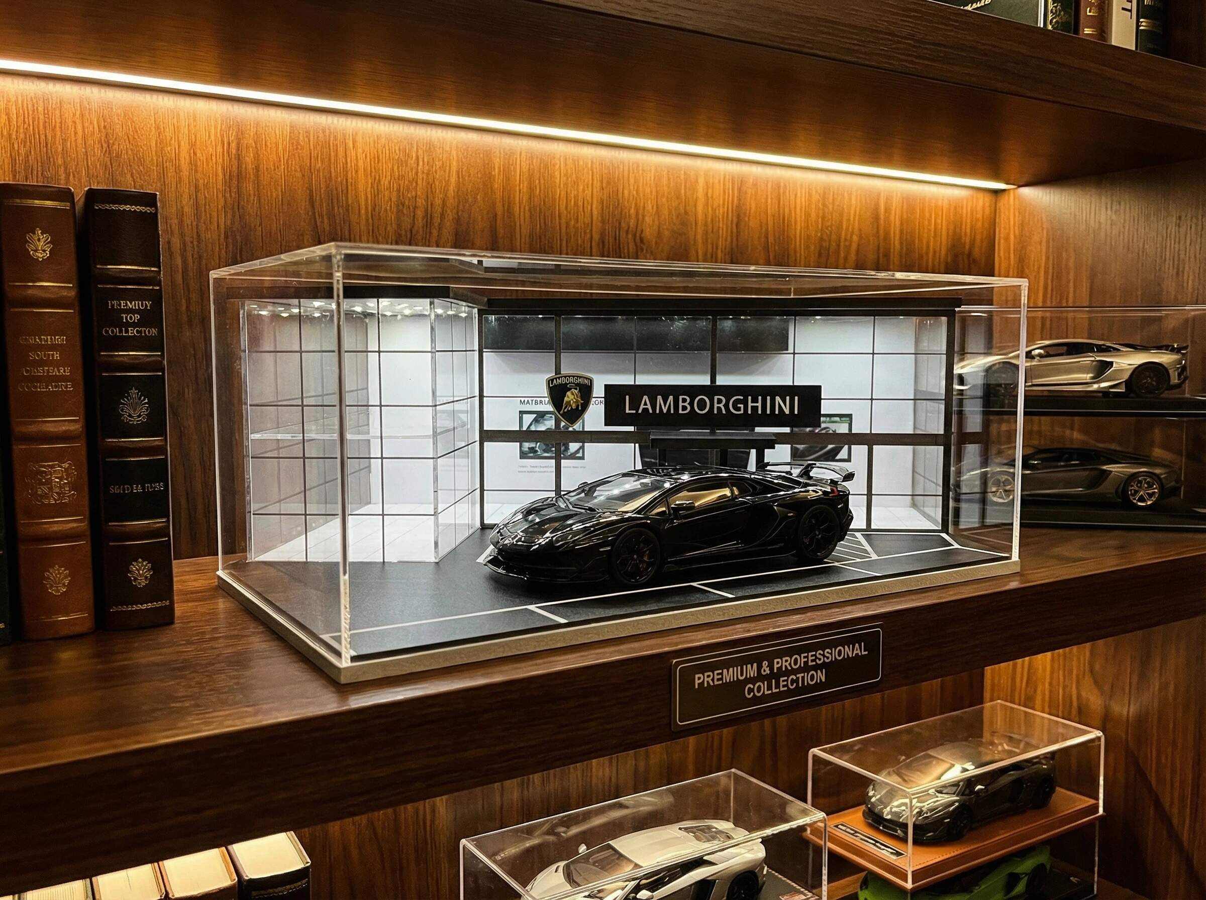 1:64 Scale Supercar Showroom Diorama Display Case – Modern Dealership Scene for Diecast Cars