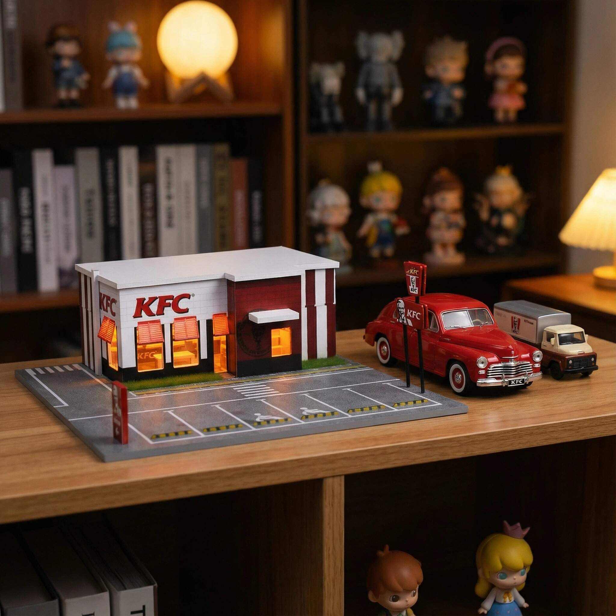 1:64 Scale Fast Food Restaurant Diorama Display Case – Urban Street Scene for Diecast Cars