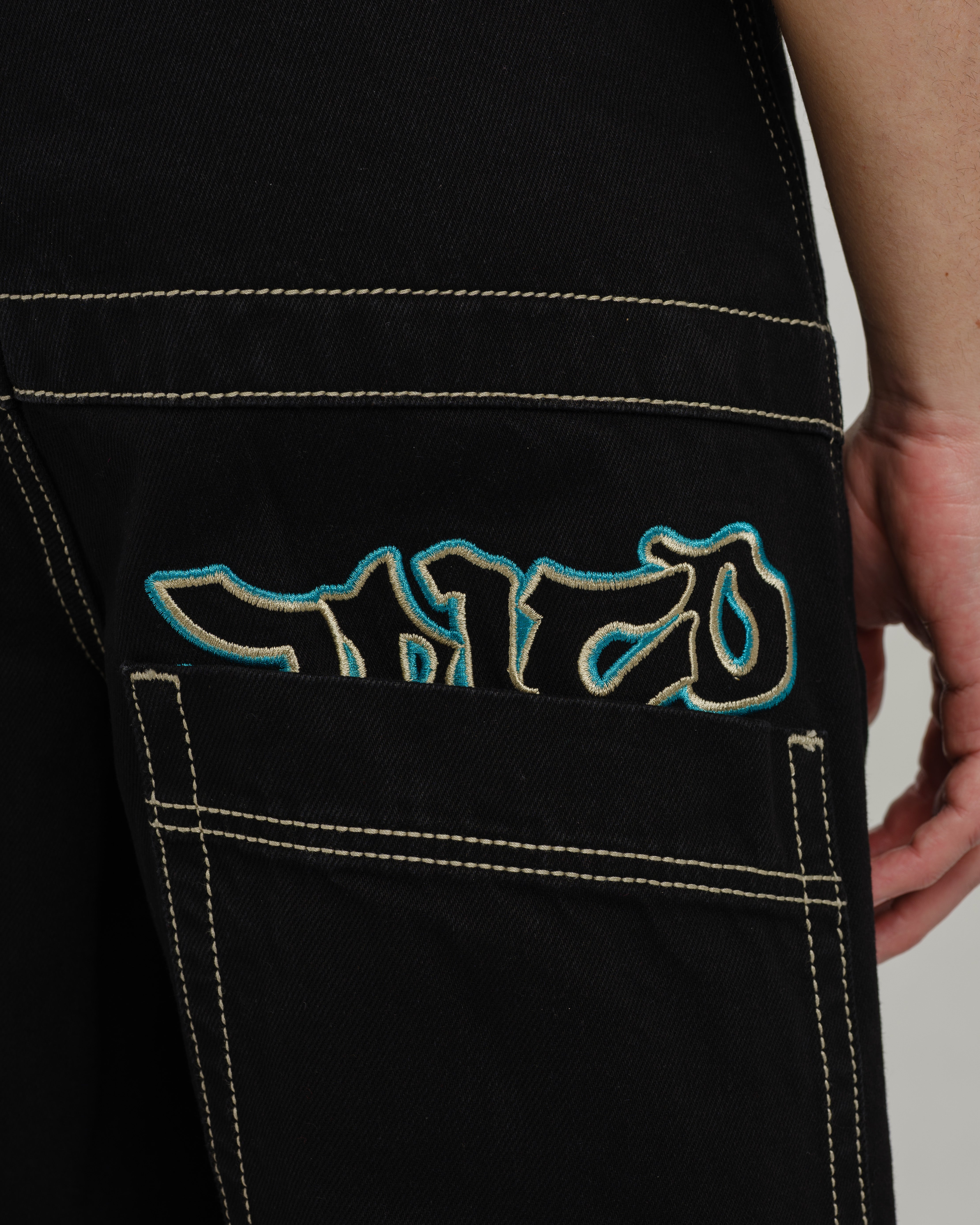 Artistical Uprising. 26