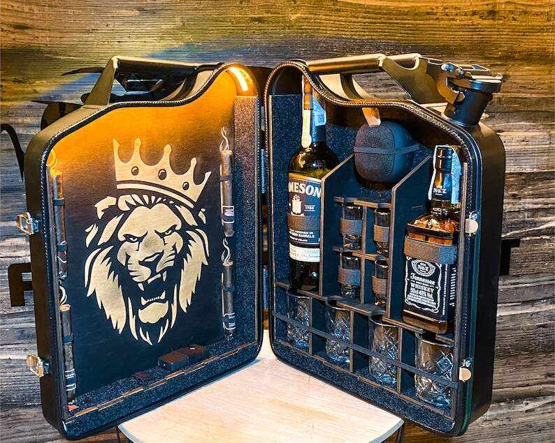 20 L Metal Jerry Can Mini Bar, For 4 People, Personalised Original Gift For a Man, Custom Fuel Bar, Camping Mini Bar, Portable Bar Case