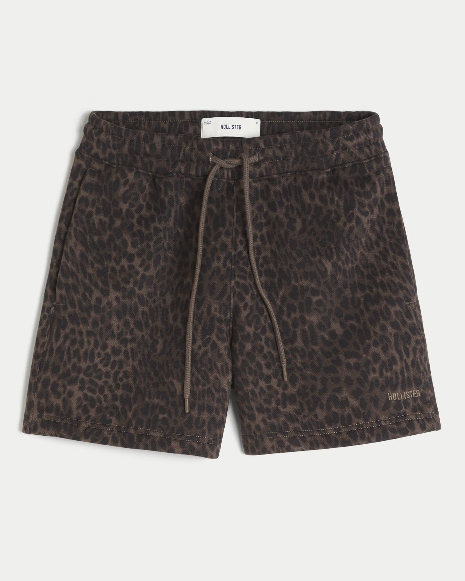 Mid-Thigh Camo Loose Fleece Shorts