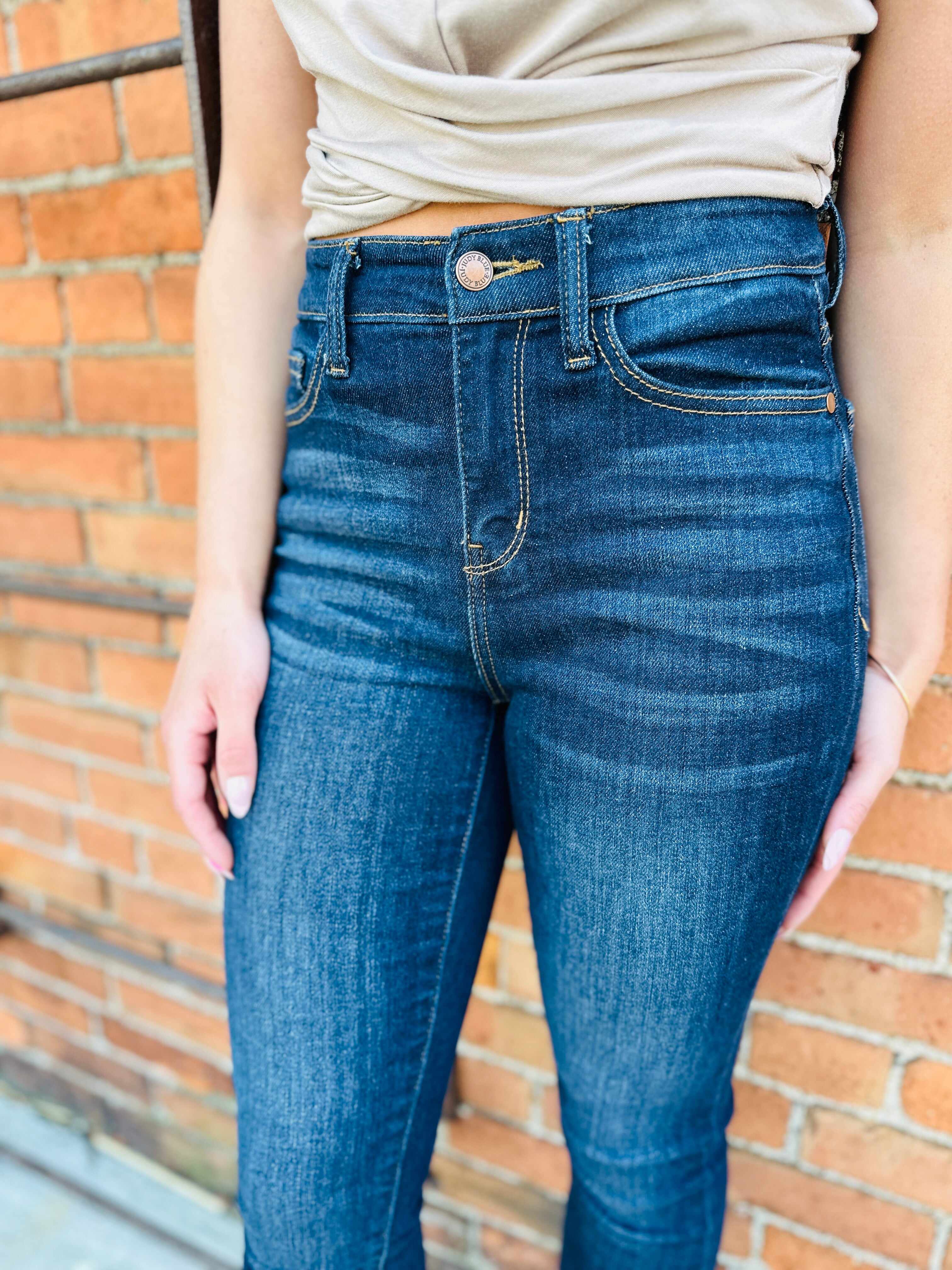 Restock! BEST SELLER! PLUS/REG The Holy Grail of Nondistressed Skinny Jeans