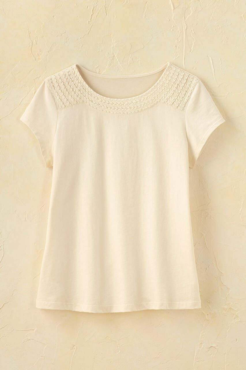 Clarissa Tee